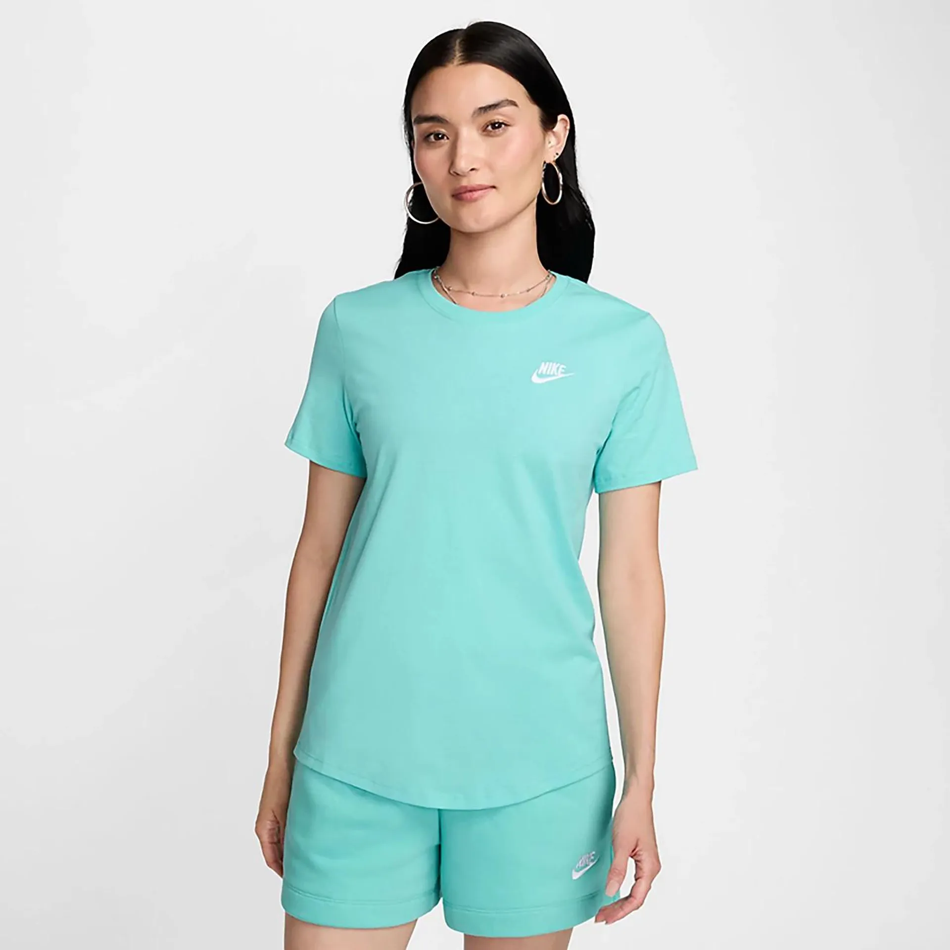 Nike Women's Sportswear Club T-shirt