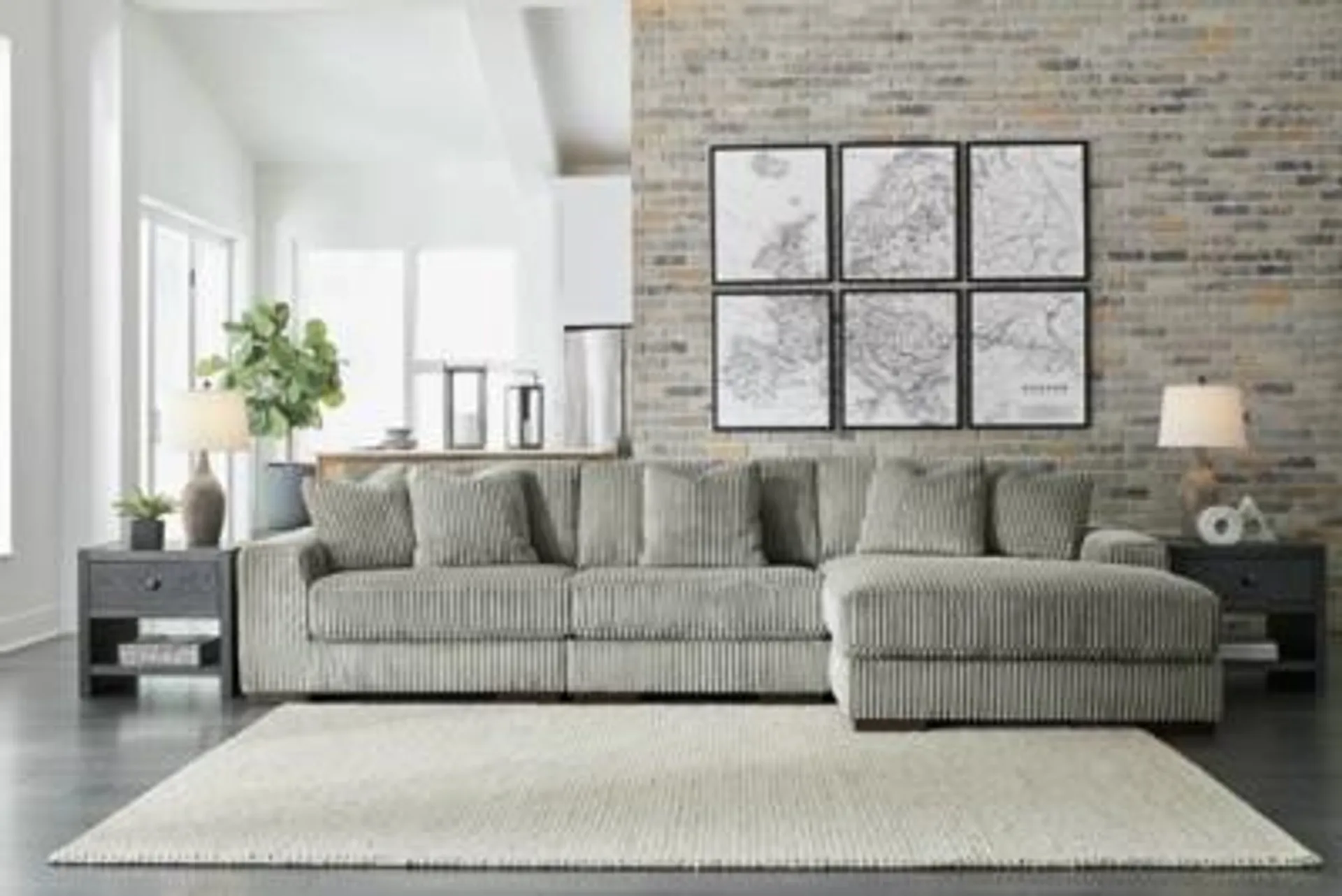 Lindyn 3-Piece Modular Sofa with Chaise