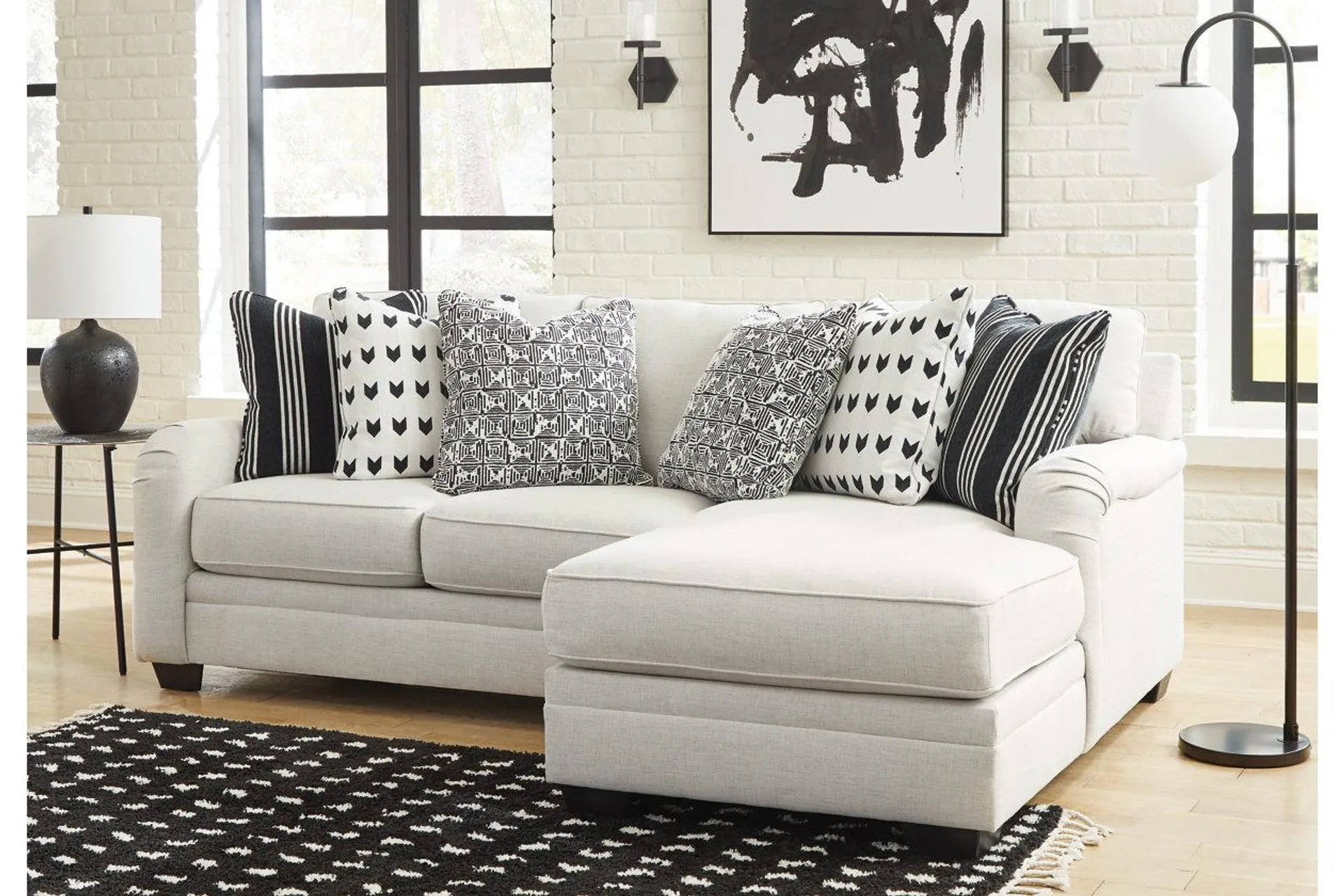 Huntsworth 2-Piece Sectional with Chaise