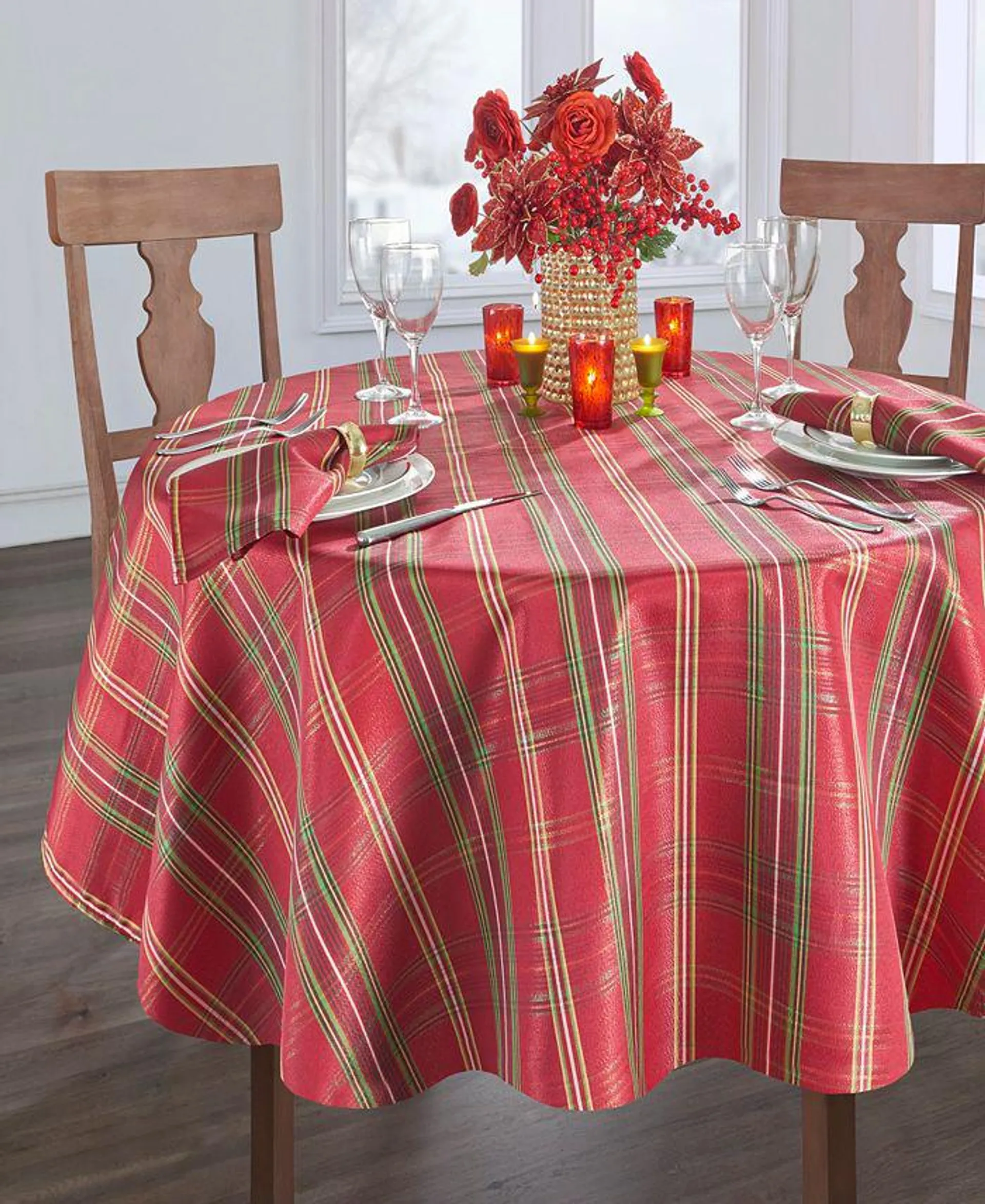 Shimmering Plaid Tablecloth - 60" x 84" Oval