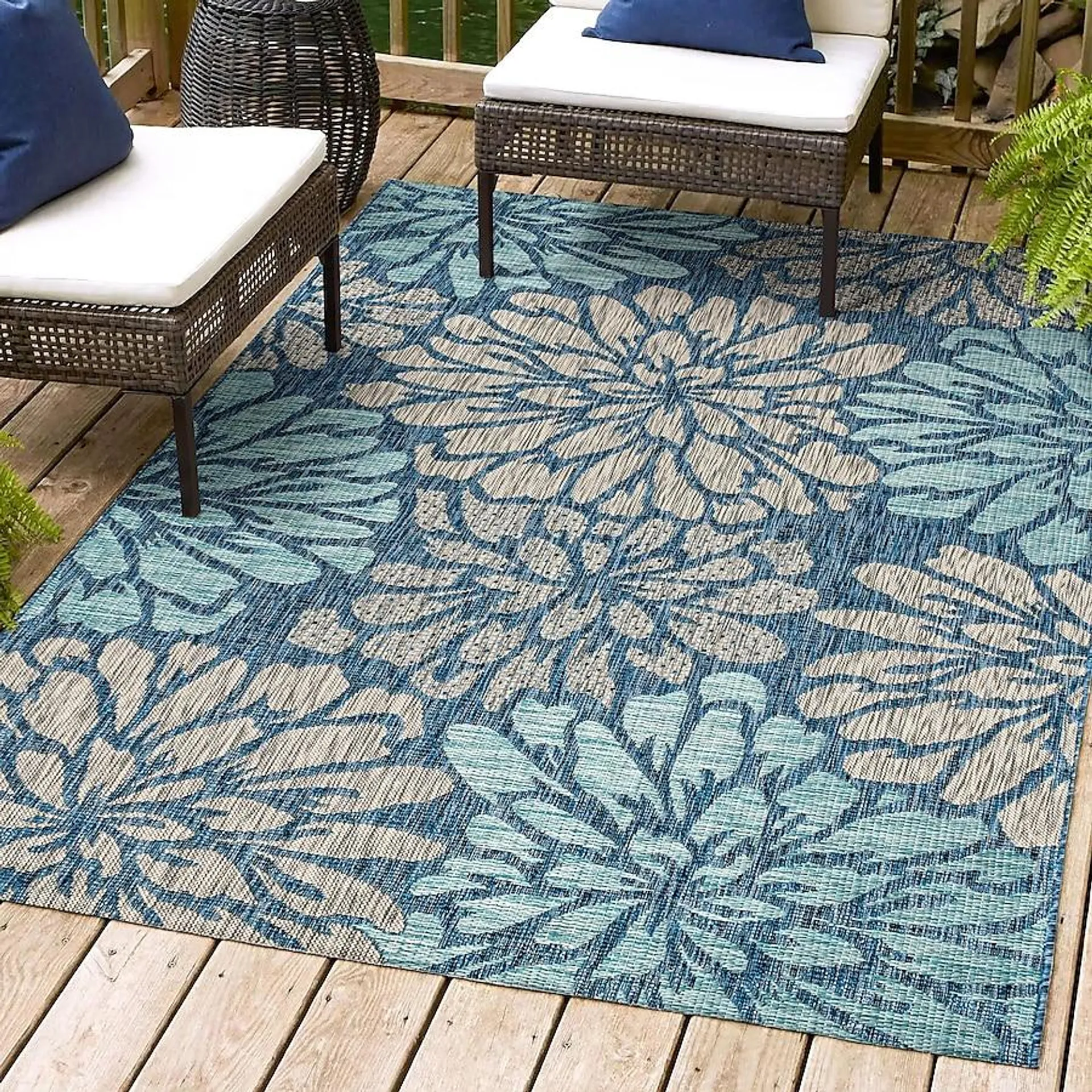 JONATHAN Y Santa Monica Zinnia Textured Weave Floral 8 X 10 (ft) Navy/Aqua Indoor/Outdoor Floral/Botanical Coastal Area Rug