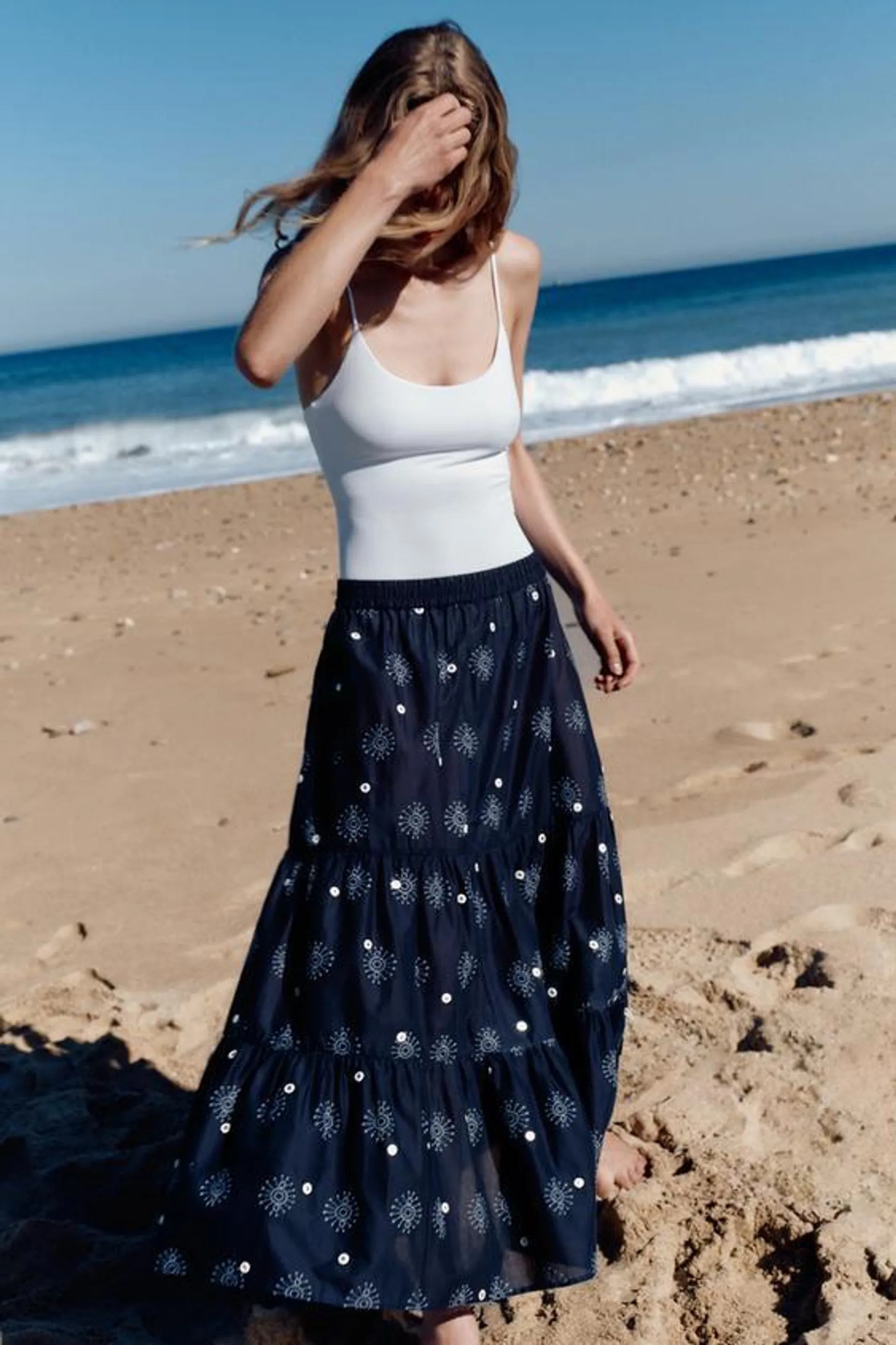 LONG EMBROIDERED MIRROR SKIRT