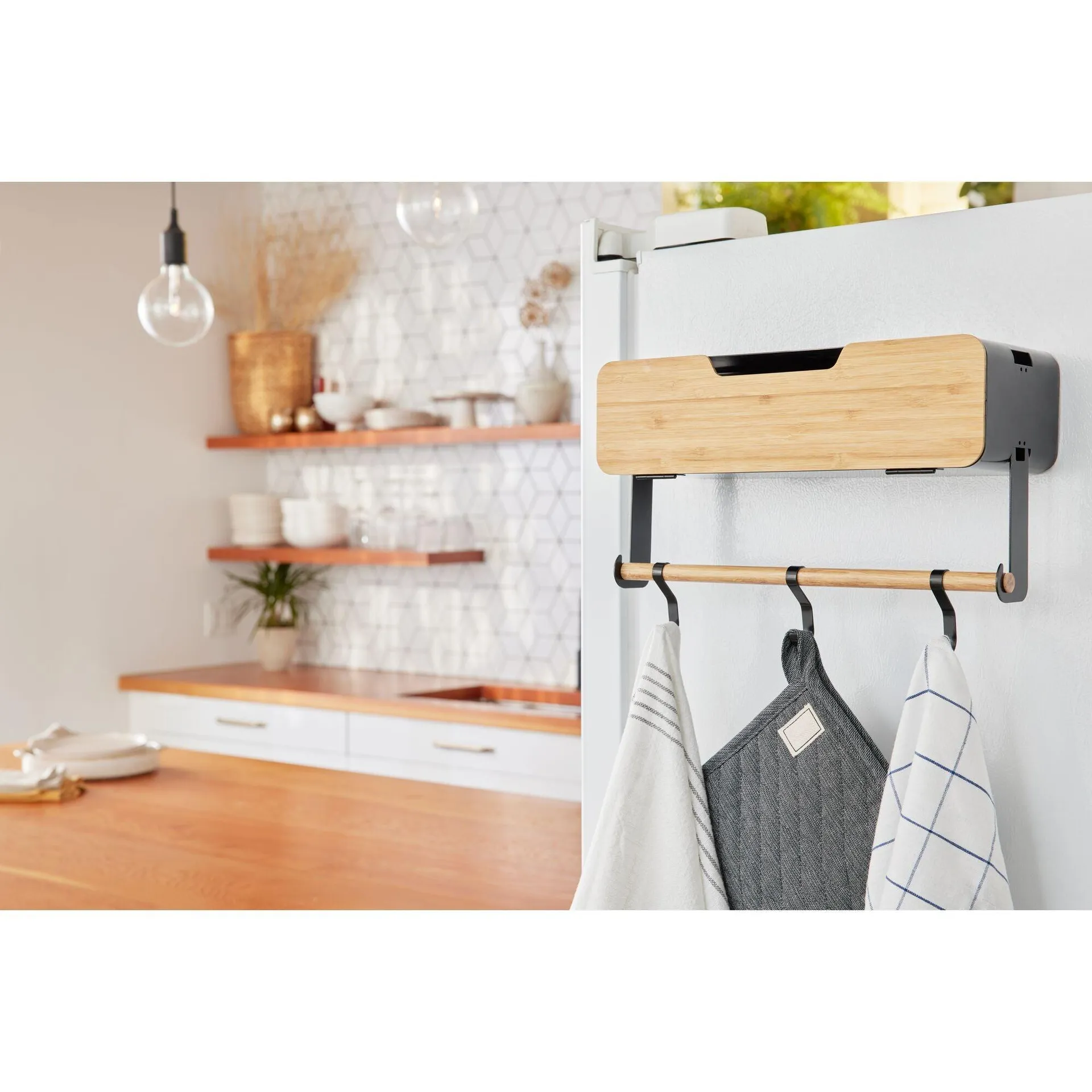 Hanging | Magnetic Rack System, Shelf With Door, Black