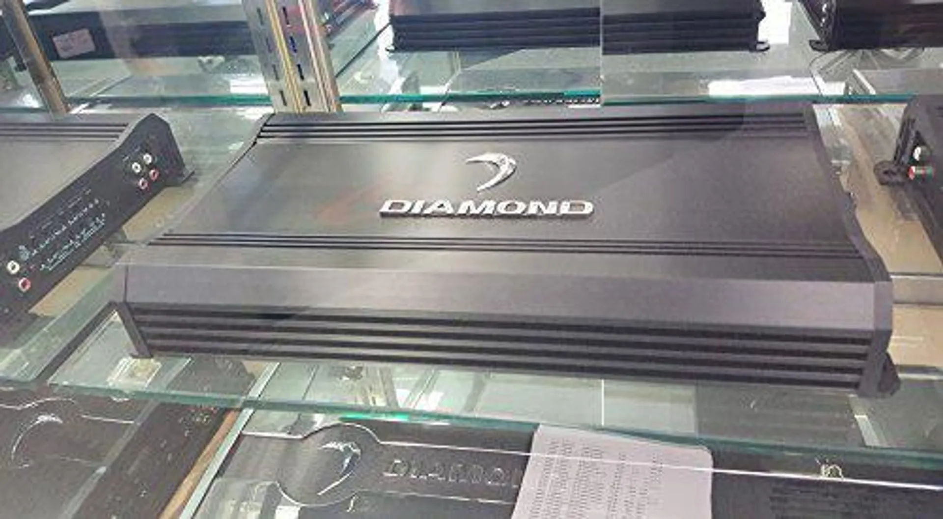 Diamond Audio Technology diamond audio d3 400.4 57 watts rms at 4 ohms 4 channel amplifier