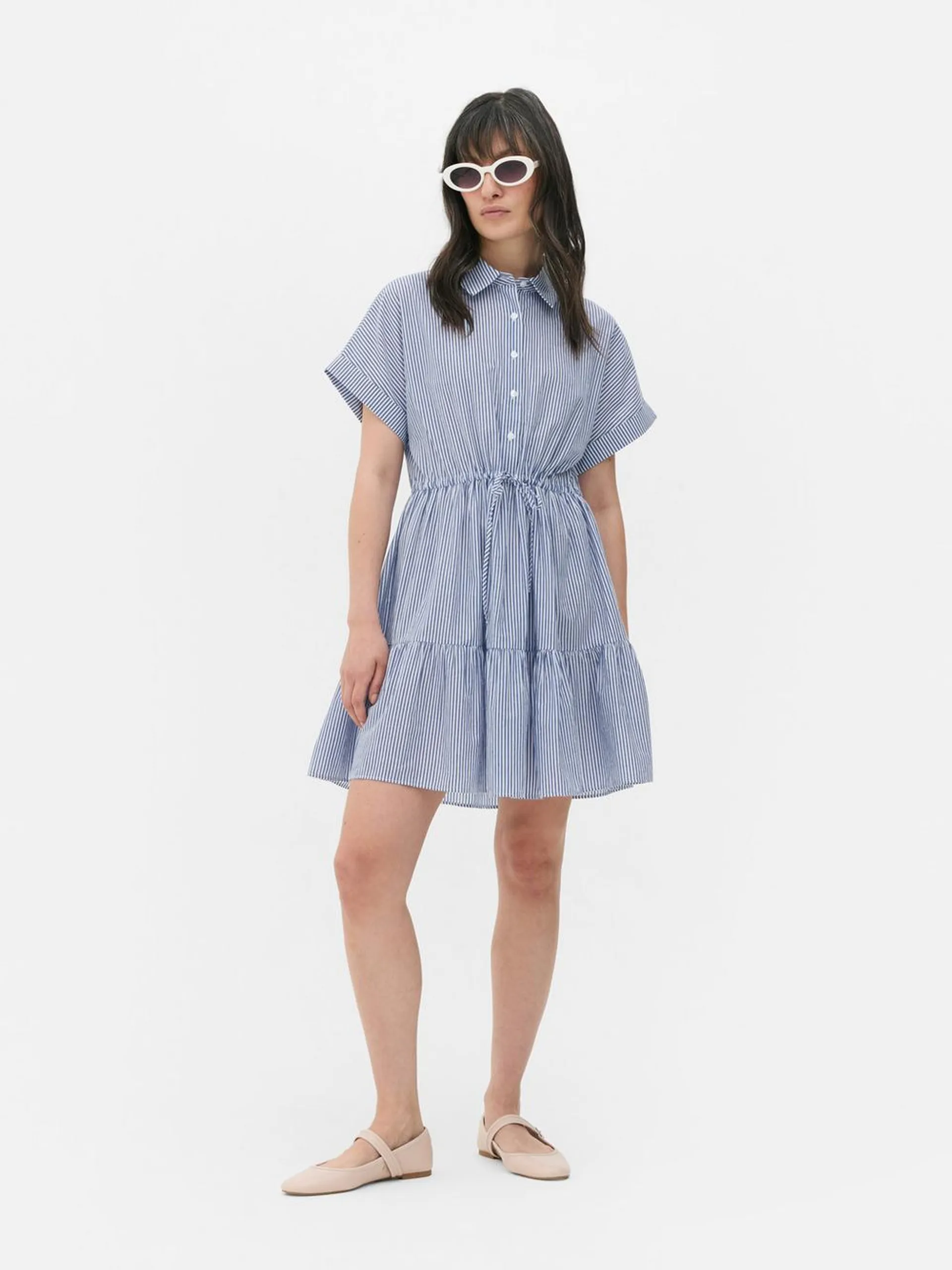 Vestido corto camisero de manga corta