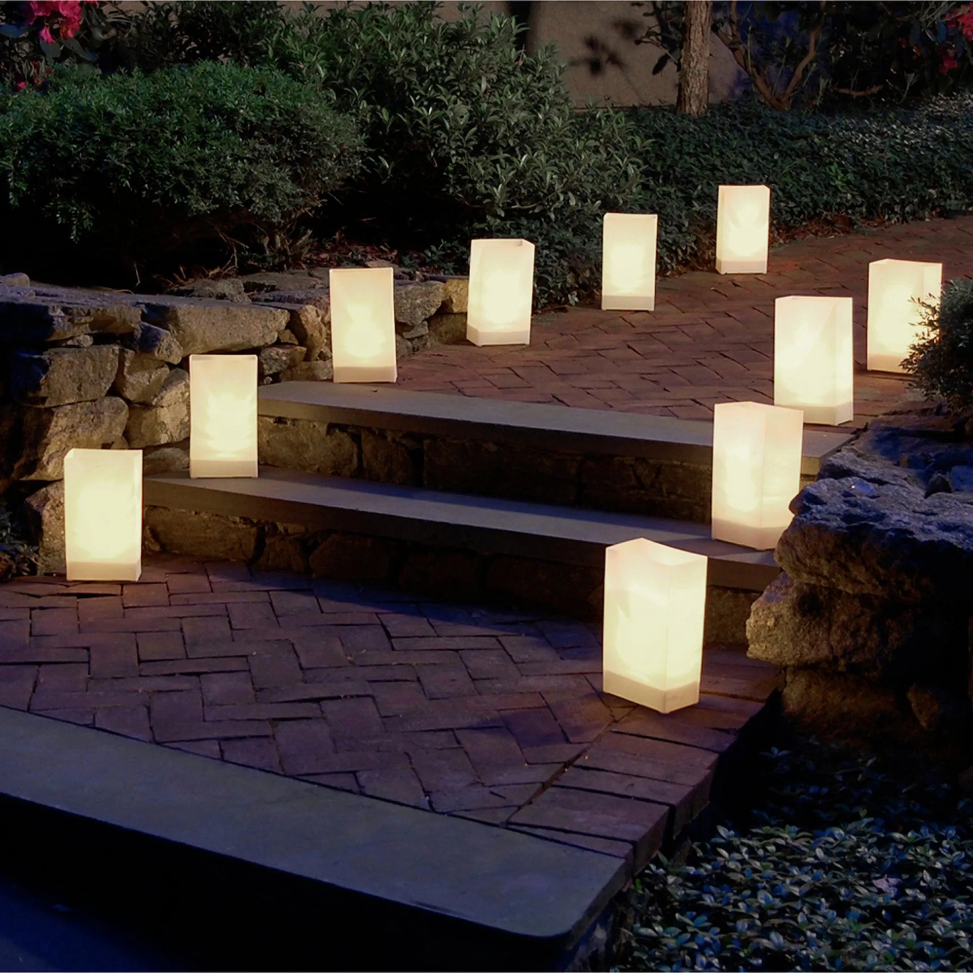 Traditional White Set of 10 Plastic Luminaria Lanterns