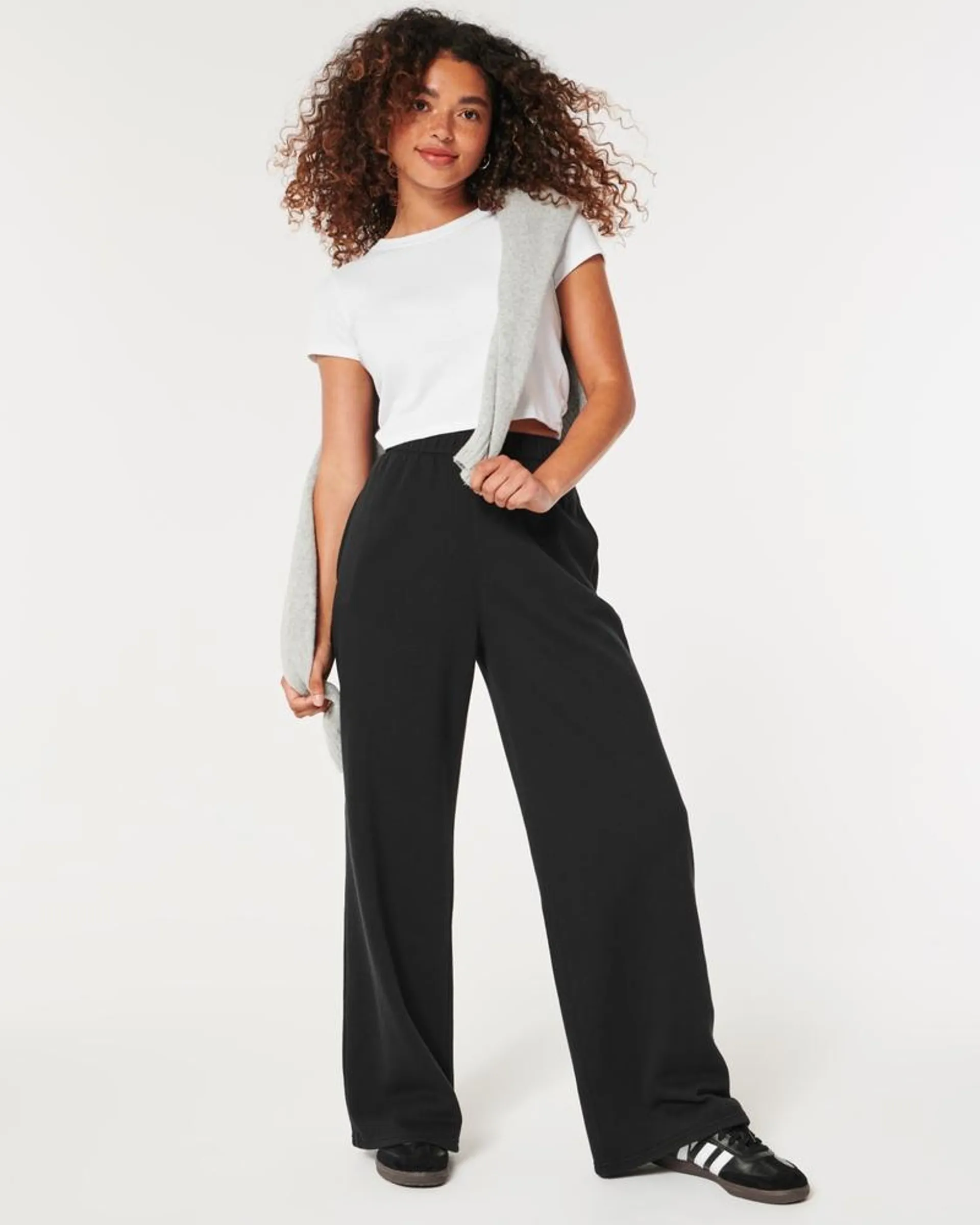 Hollister Feel Good Fleece Wide-Leg Pants