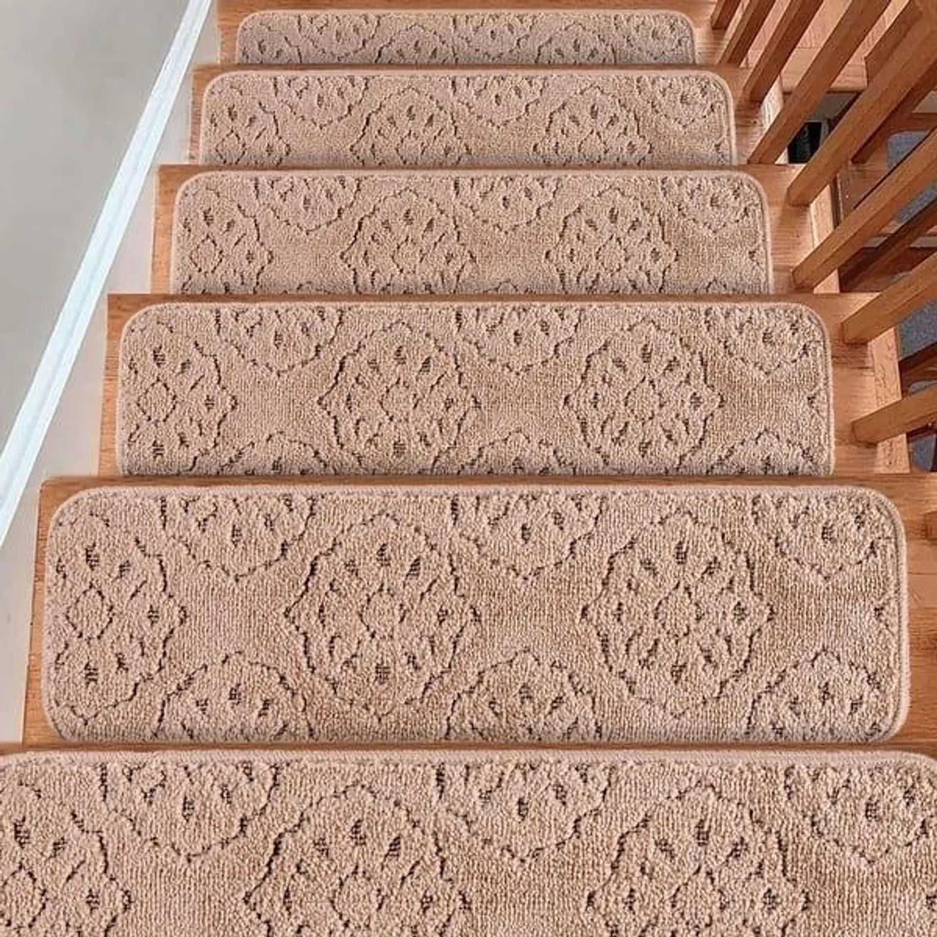 Carpet Stair Treads for Wooden Steps - Indoor Staircase Step Treads with Thick Carpet & Pattern Design