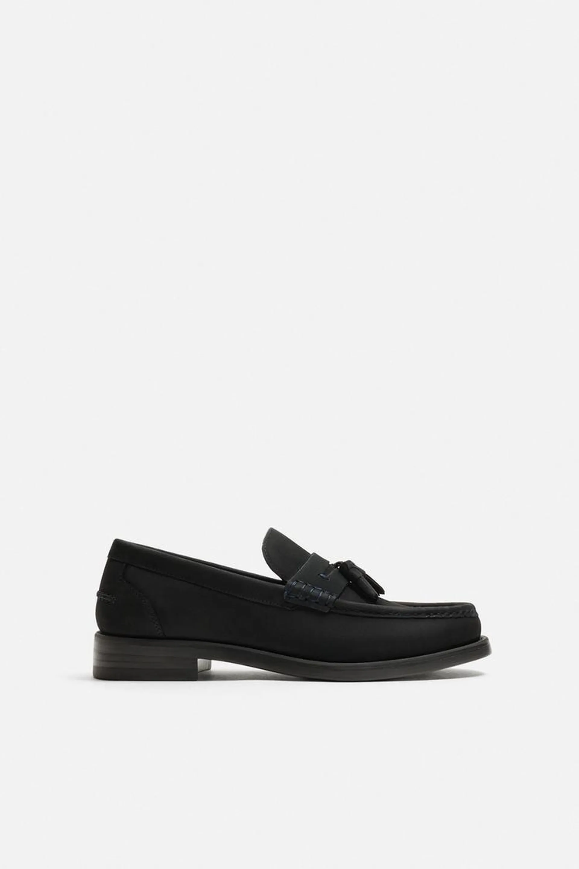 TASSELED LEATHER LOAFERS