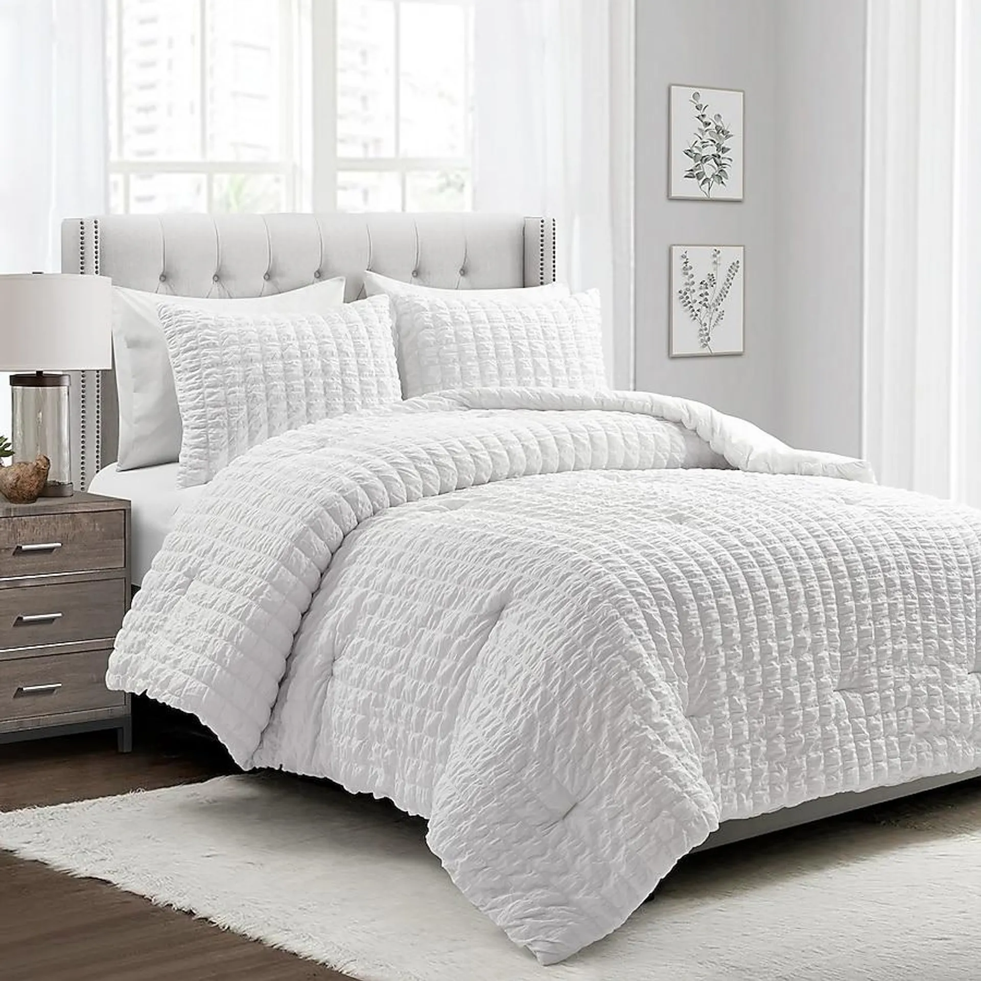 Lush Decor White Solid Full/Queen Comforter with (Fill)