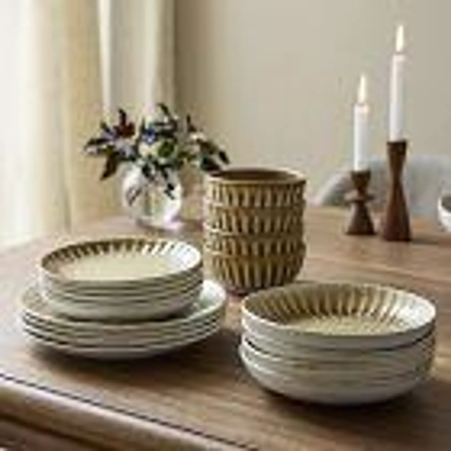 Suvi Stoneware Dinnerware Collection