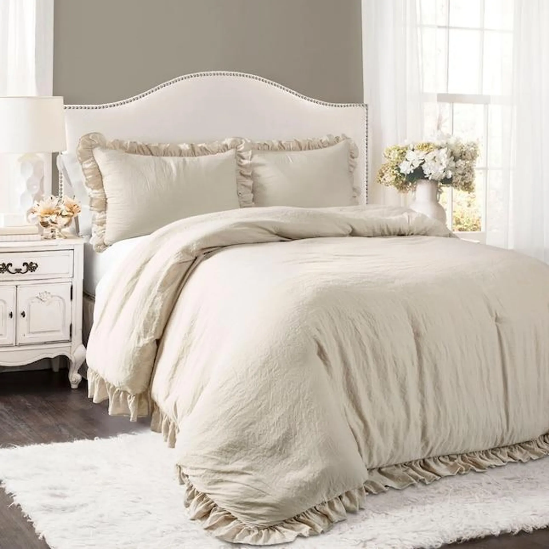 Lush Decor Wheat Solid King/California King Comforter with (Fill)