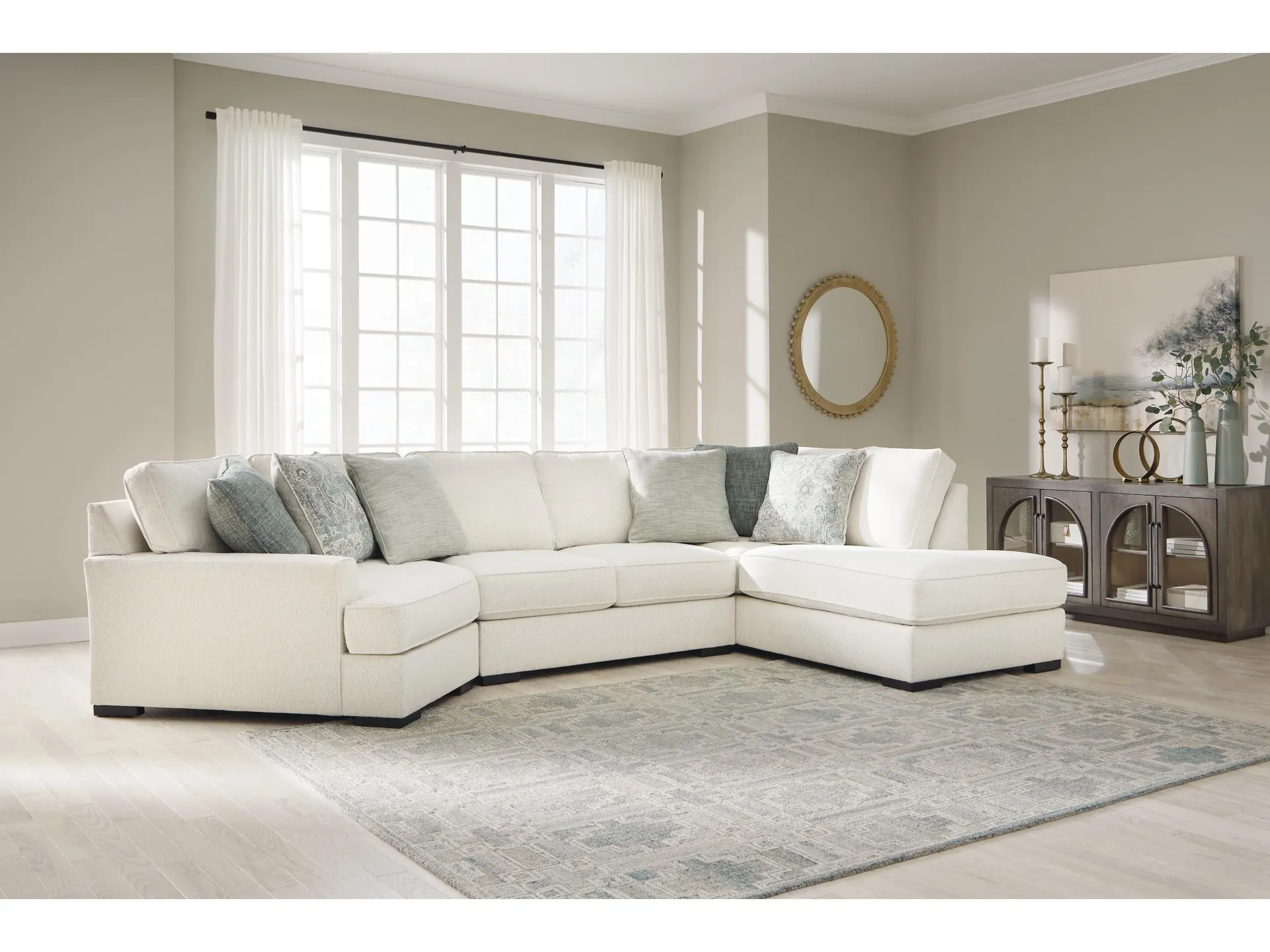 Flynndale 3-Piece Sectional with Chaise