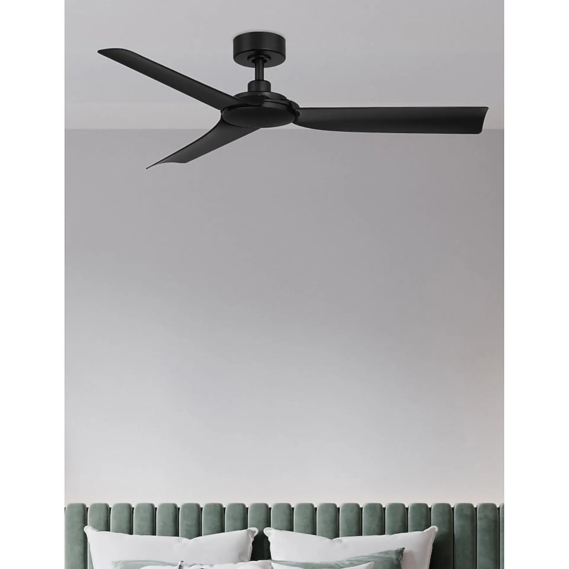 Harbor Breeze Lochwood 52-in Matte black Indoor/Outdoor Ceiling Fan and Remote (3-Blade)