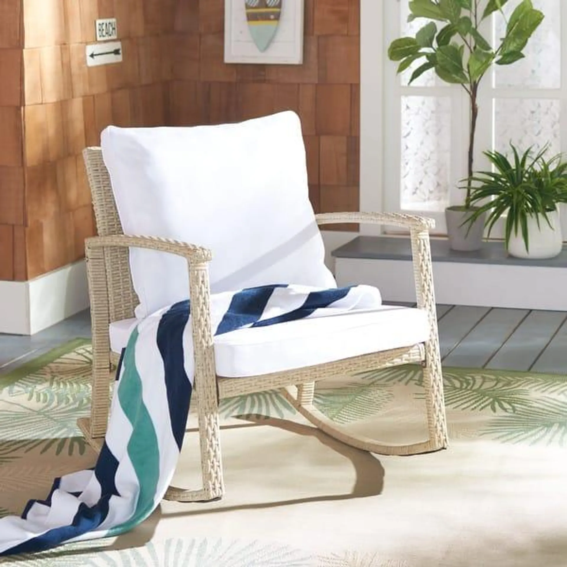 SAFAVIEH Daire Outdoor Rocking Chair - 26" W x 31" D x 32" H