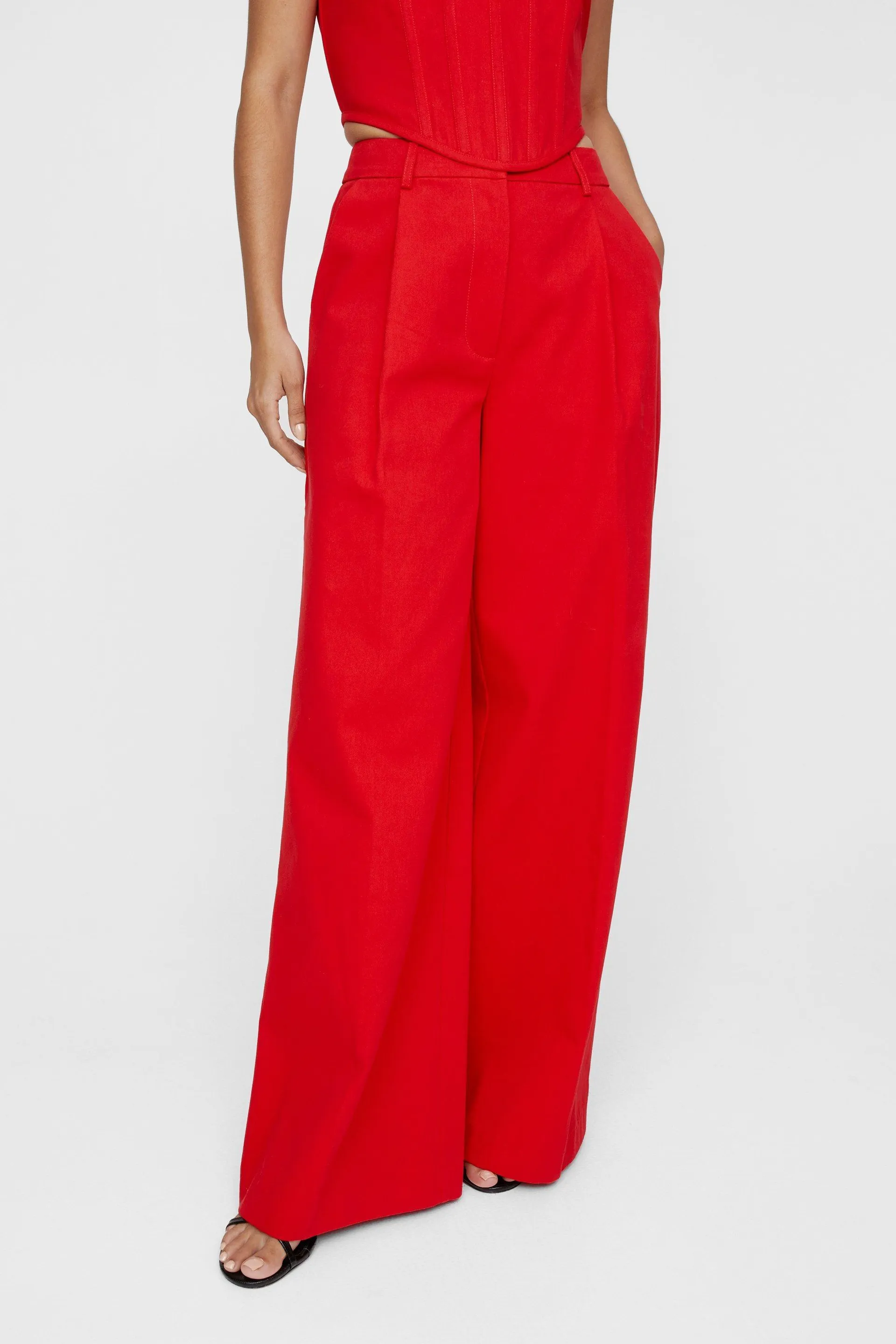 Tailored Twill Pleat Detail Pant