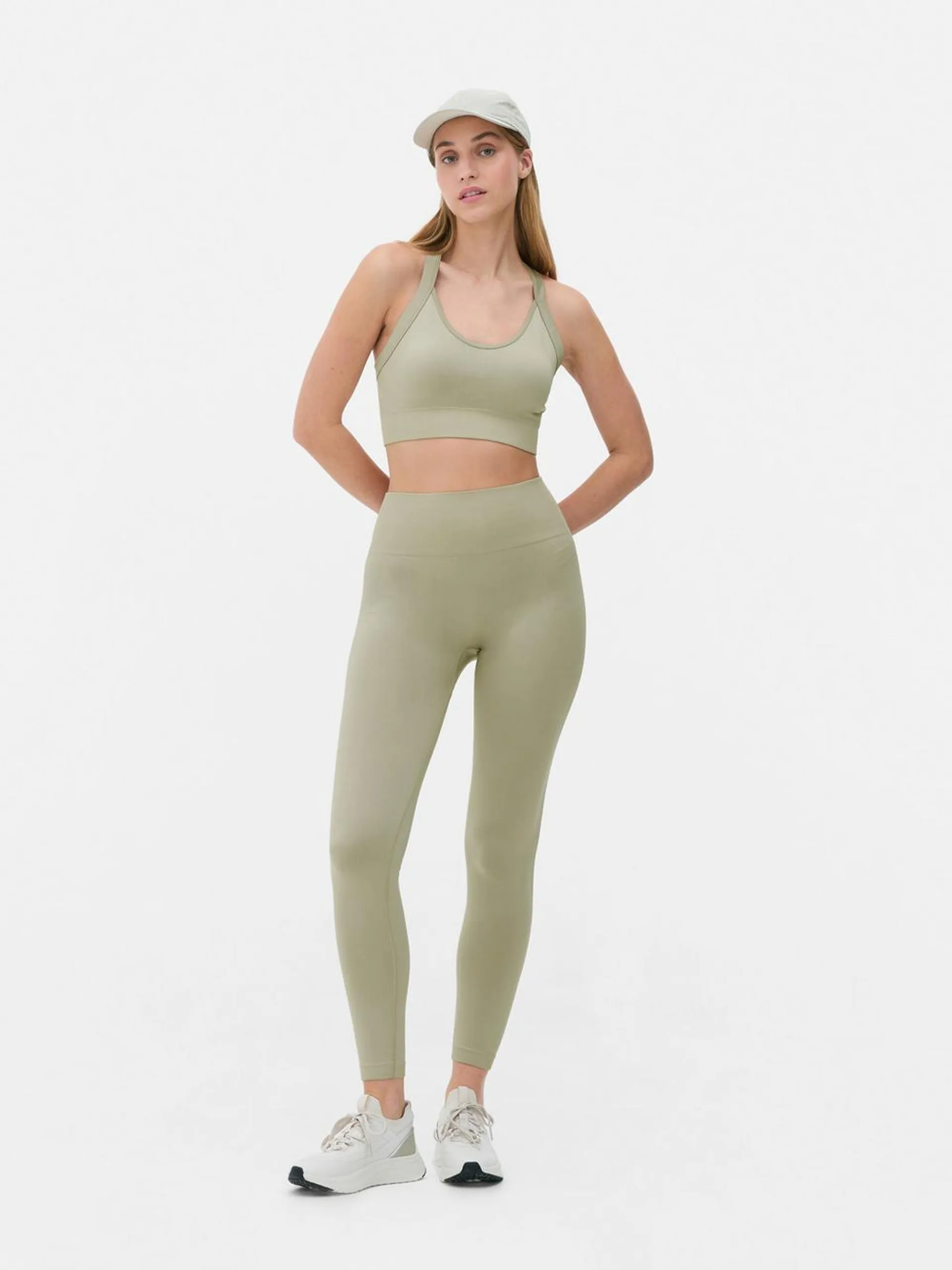 Top corto sin costuras para el gimnasio