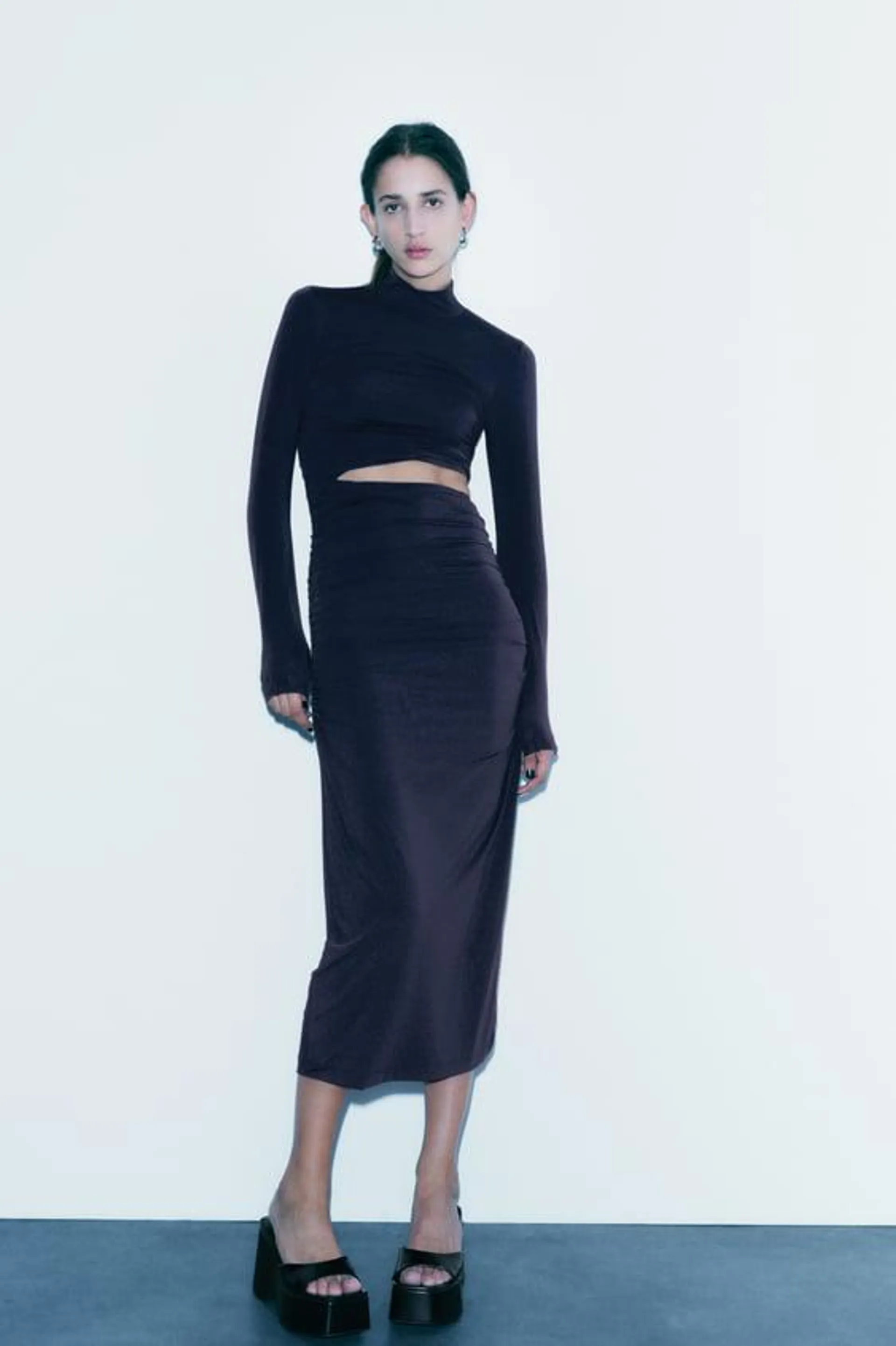 FITTED CUT OUT DRESS
