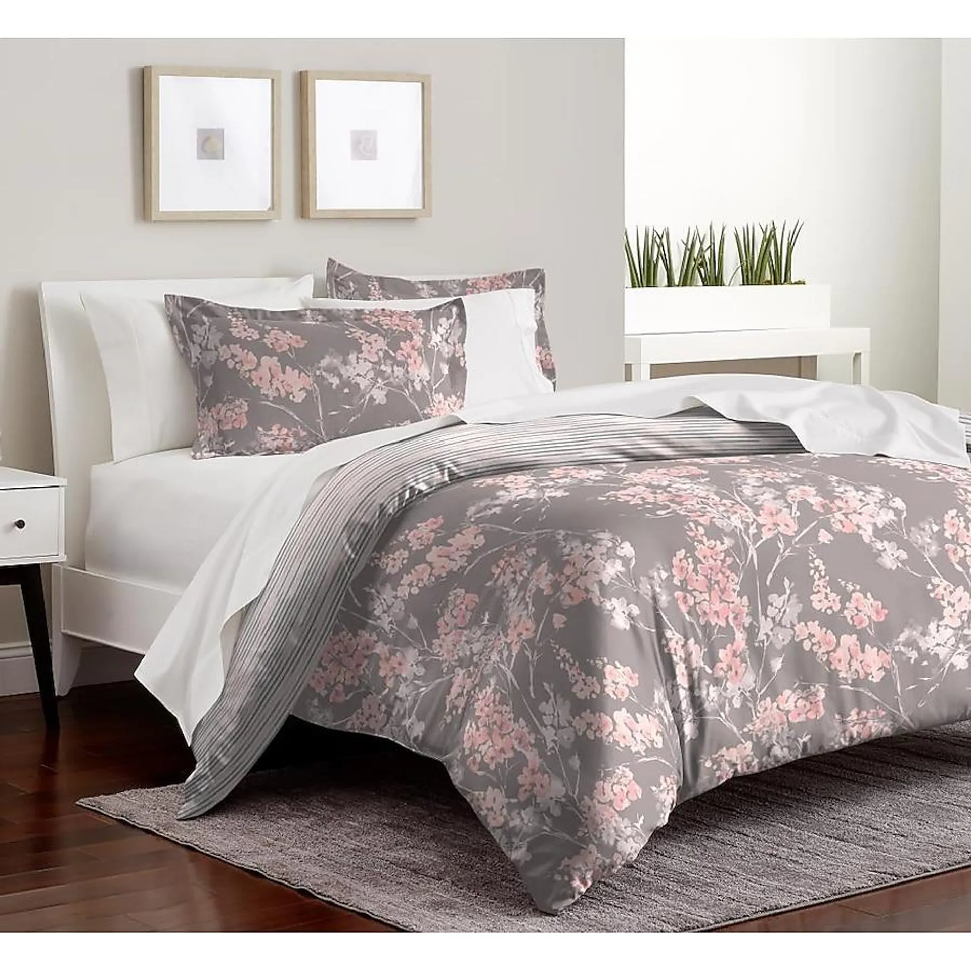 allen + roth Cherry Blossom Floral King Comforter Cotton