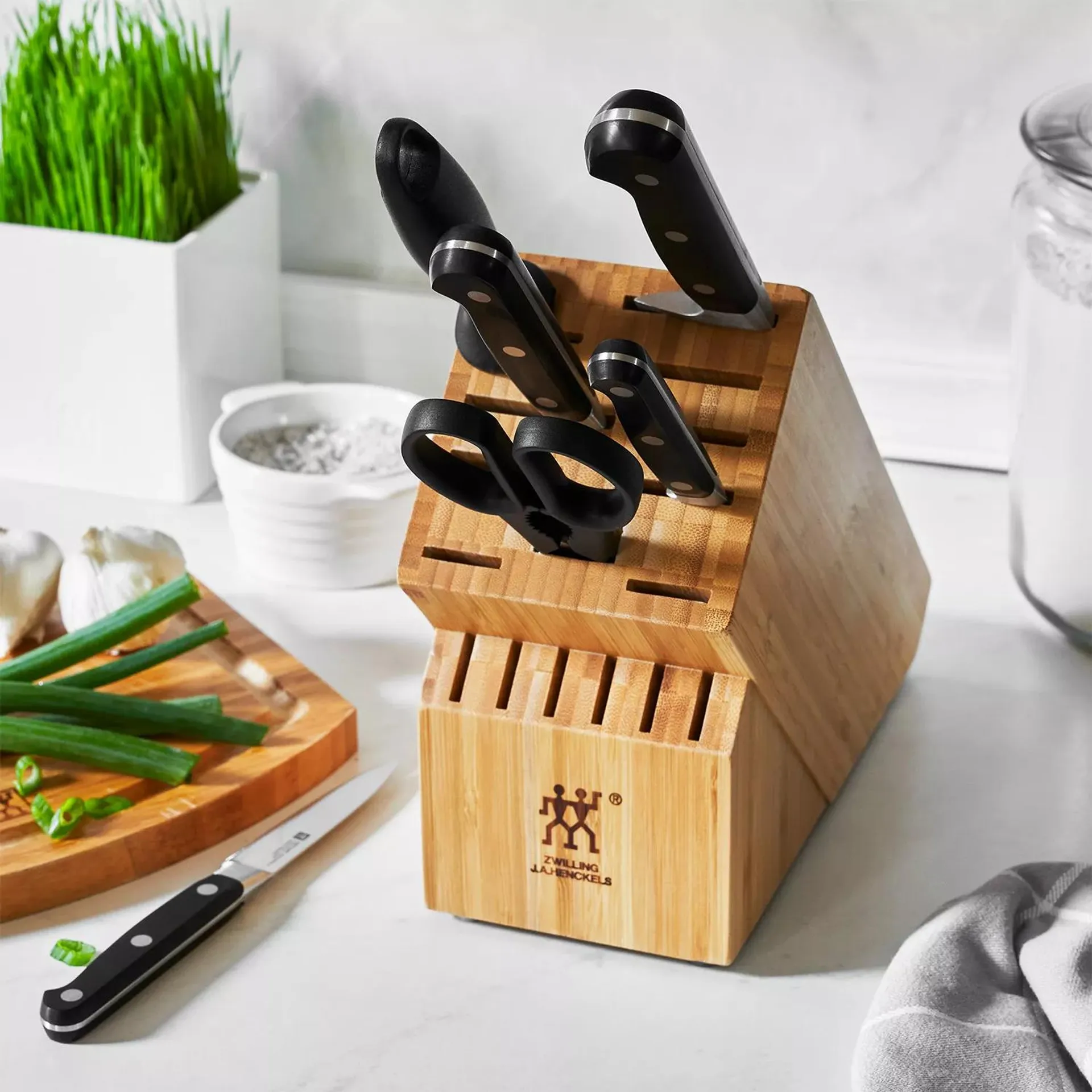 Zwilling Professional 7-Piece Knife Block Set