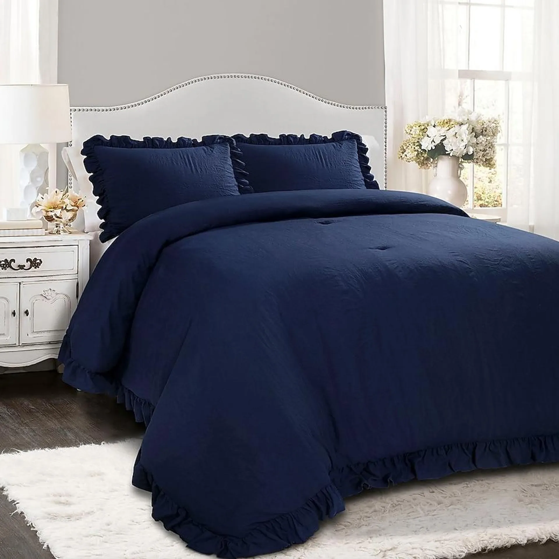 Lush Decor Navy Solid King Comforter with (Fill)