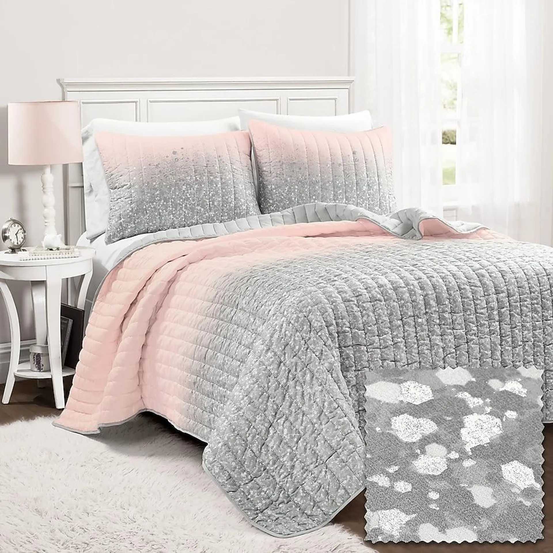 Lush Decor Blush Ombre Twin Quilt with (Fill)