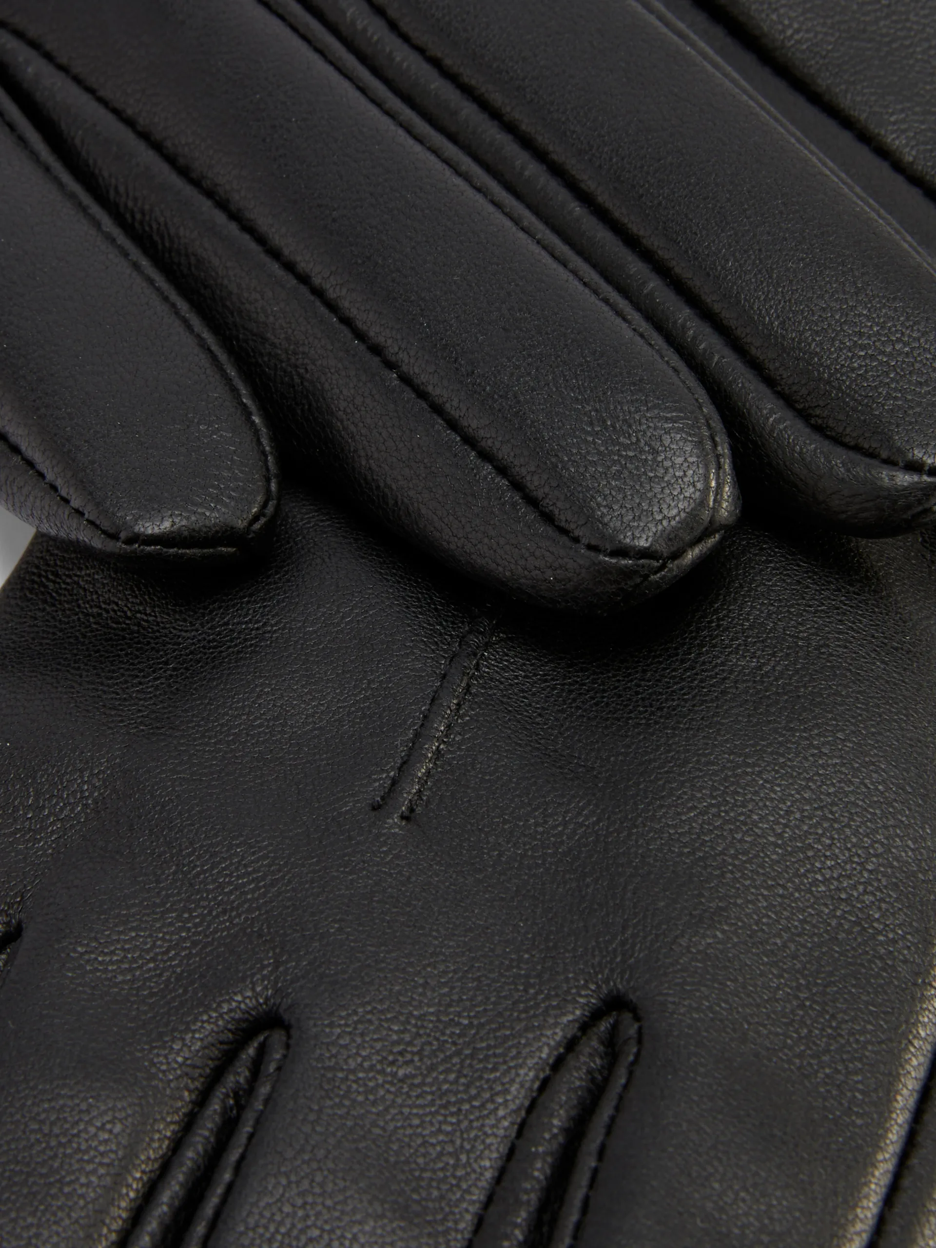 Notched Wrist Leather Gloves