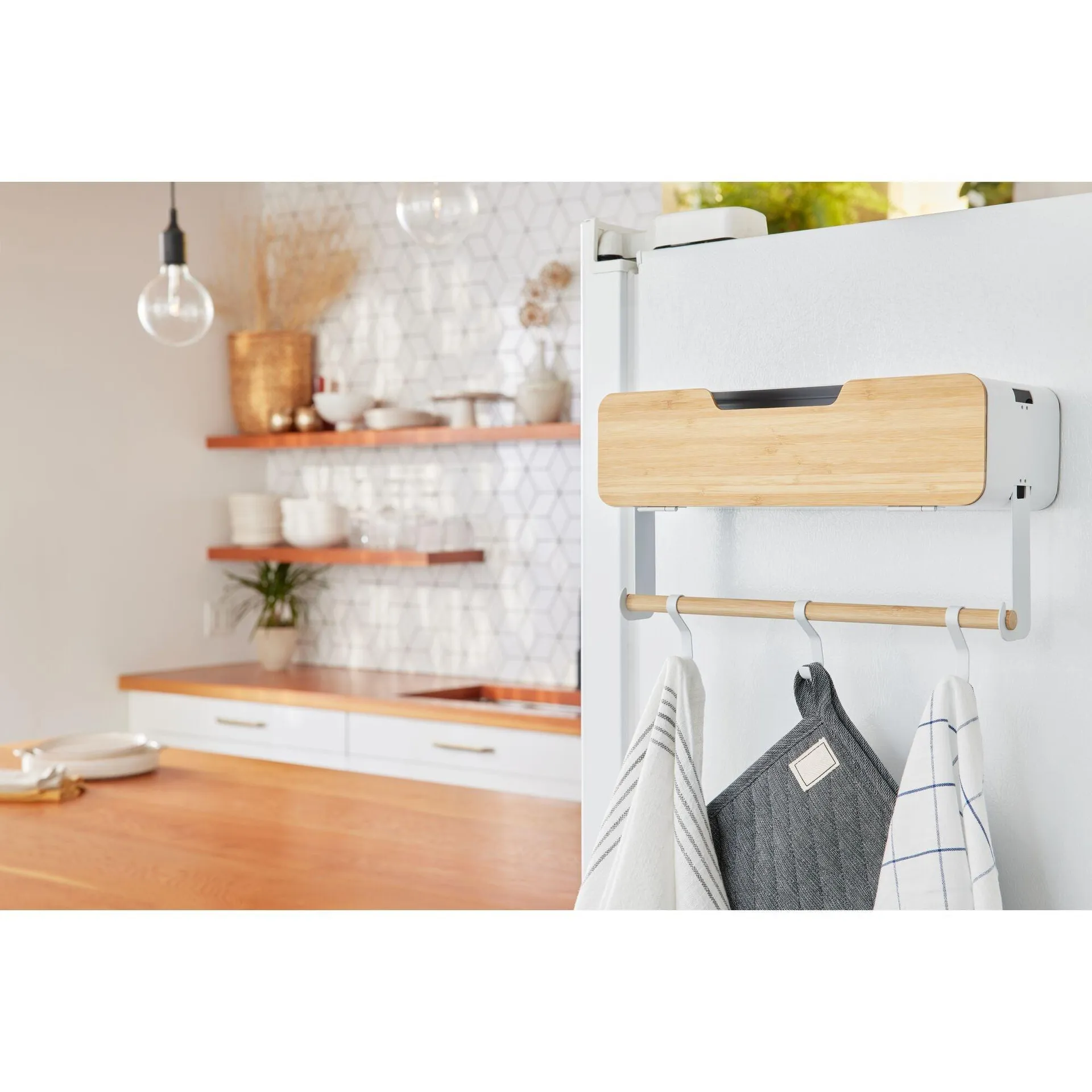 Hanging | Magnetic Rack System, Shelf With Door, White