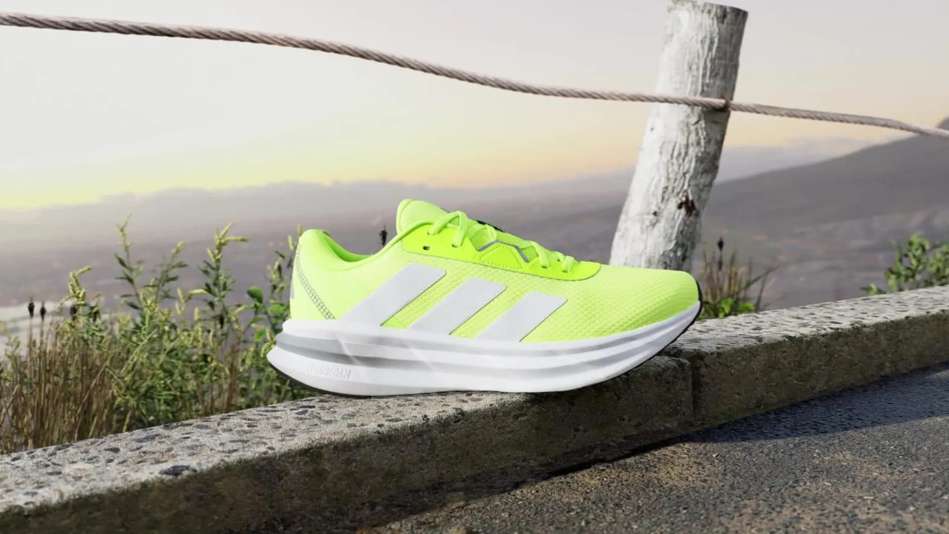 Galaxy 7 Running Shoes