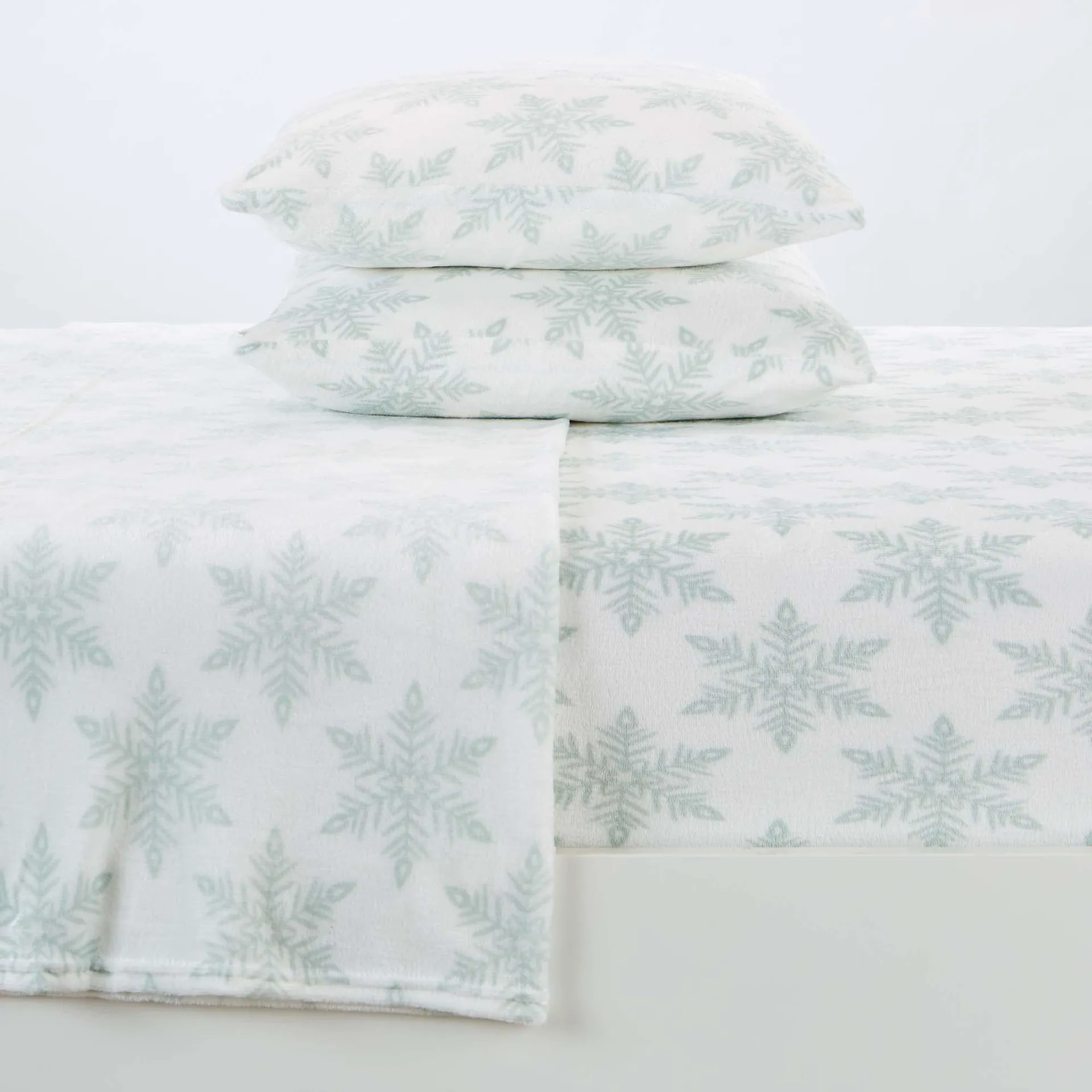 4-Piece Printed Plush Sheet - Velvet Luxe-Lodge Collection (15 Styles Available)