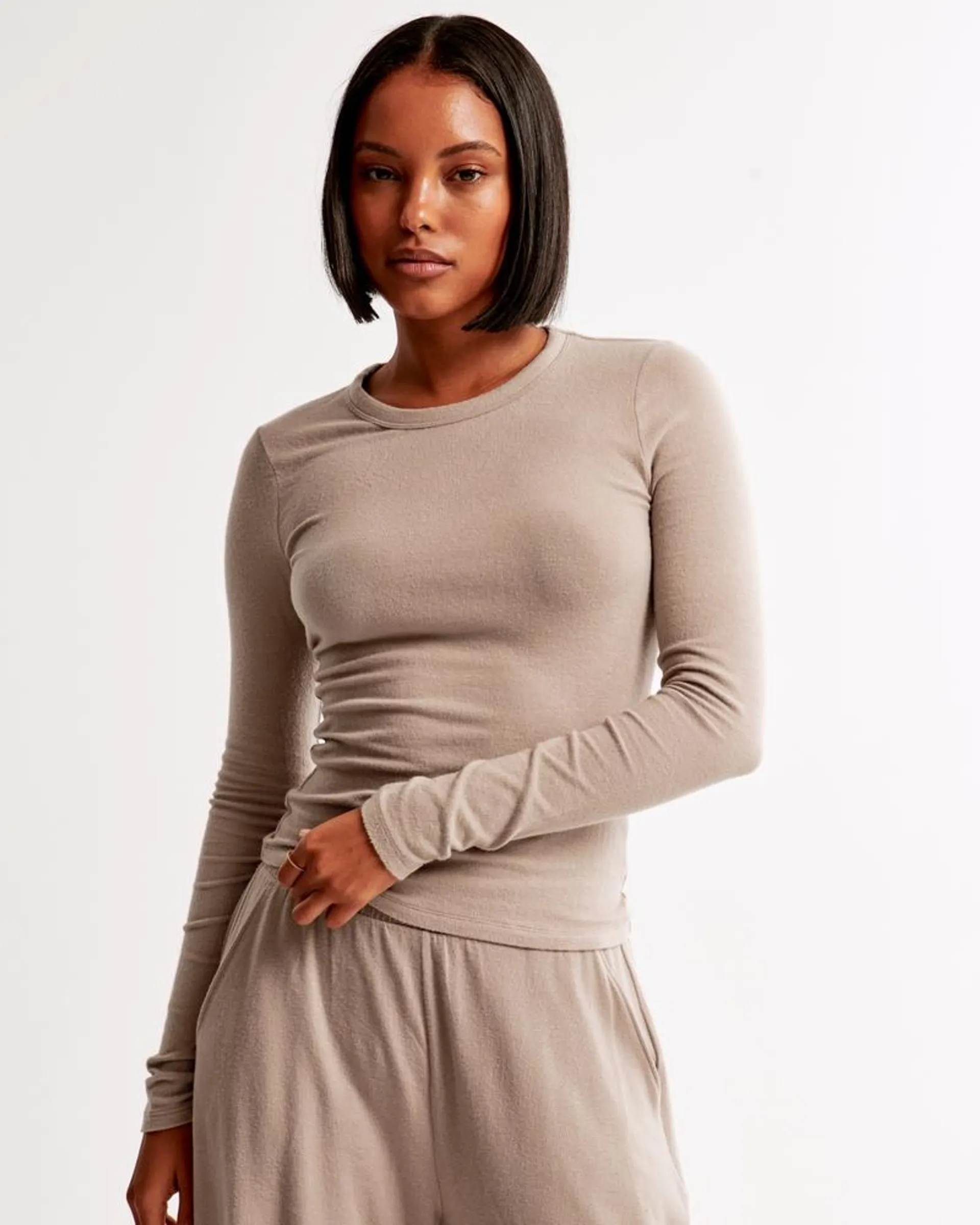 Long-Sleeve Cozy Lounge Knit Tuckable Crew Tee