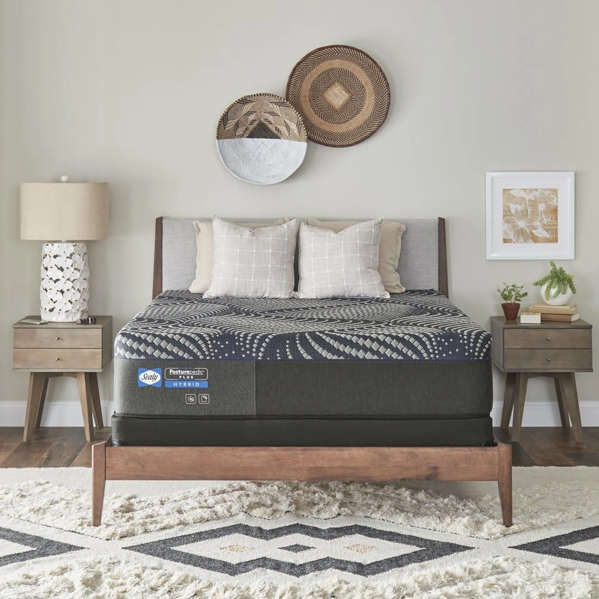 Sealy Posturepedic Plus Hybrid Albany Medium 13" Mattress