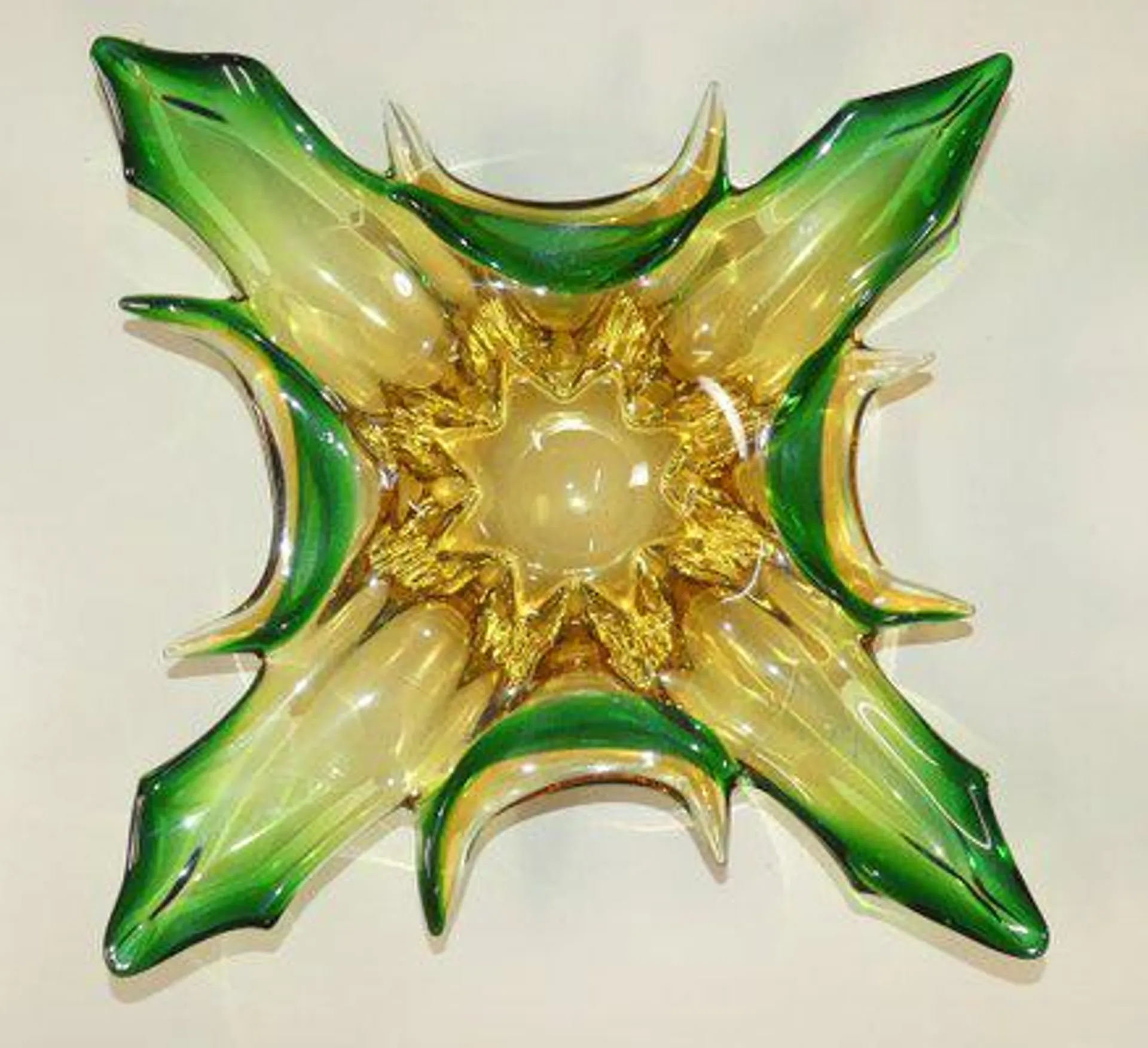 Art Deco Murano Glass Star Green-Yellow, 1960s