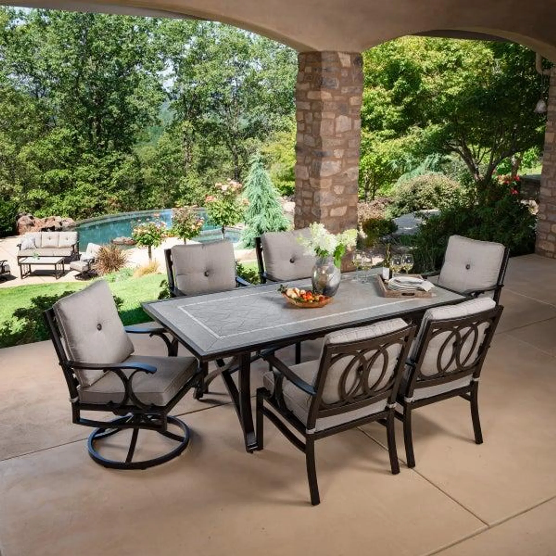 SunVilla Abington 7-piece Outdoor Patio Dining Set