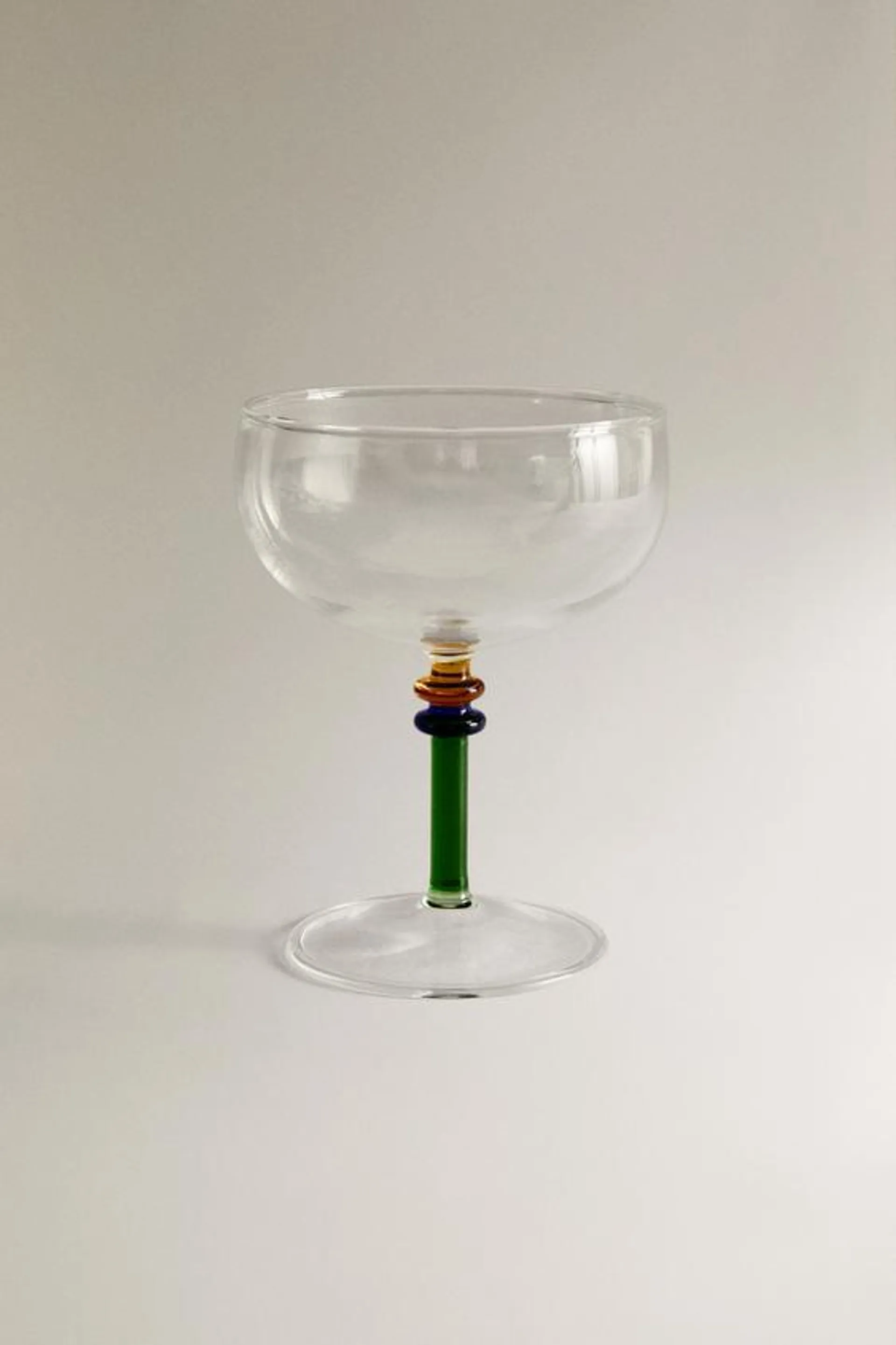 BOROSILICATE WINE GLASS