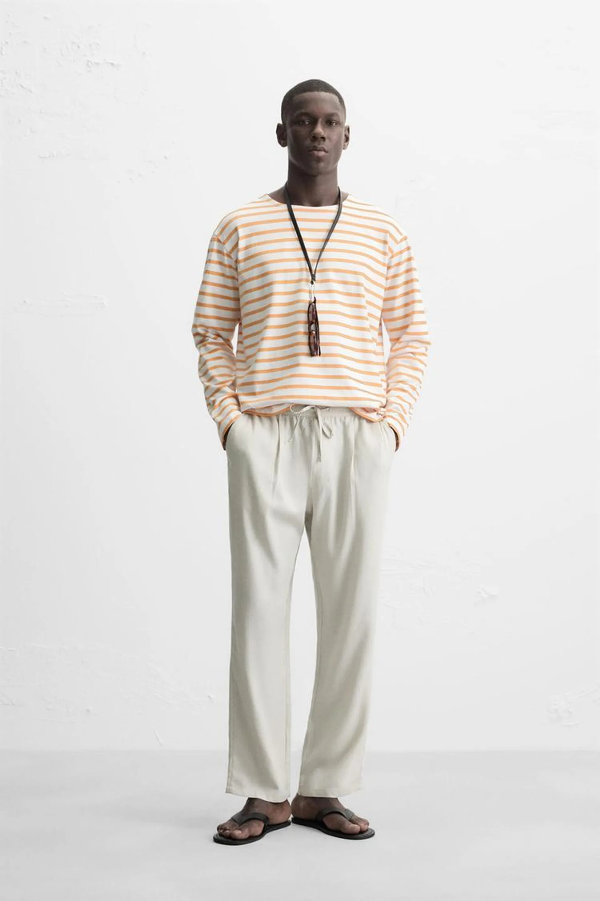 RELAXED FIT FLOWY PANTS