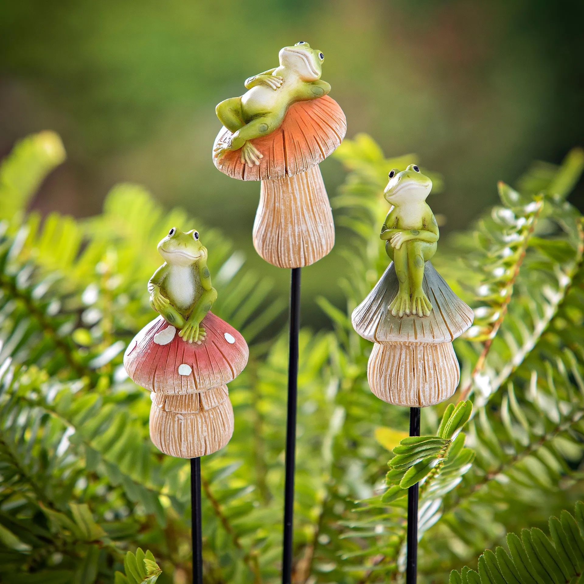 Mushroom Frog Planter Stakes, Set of 3