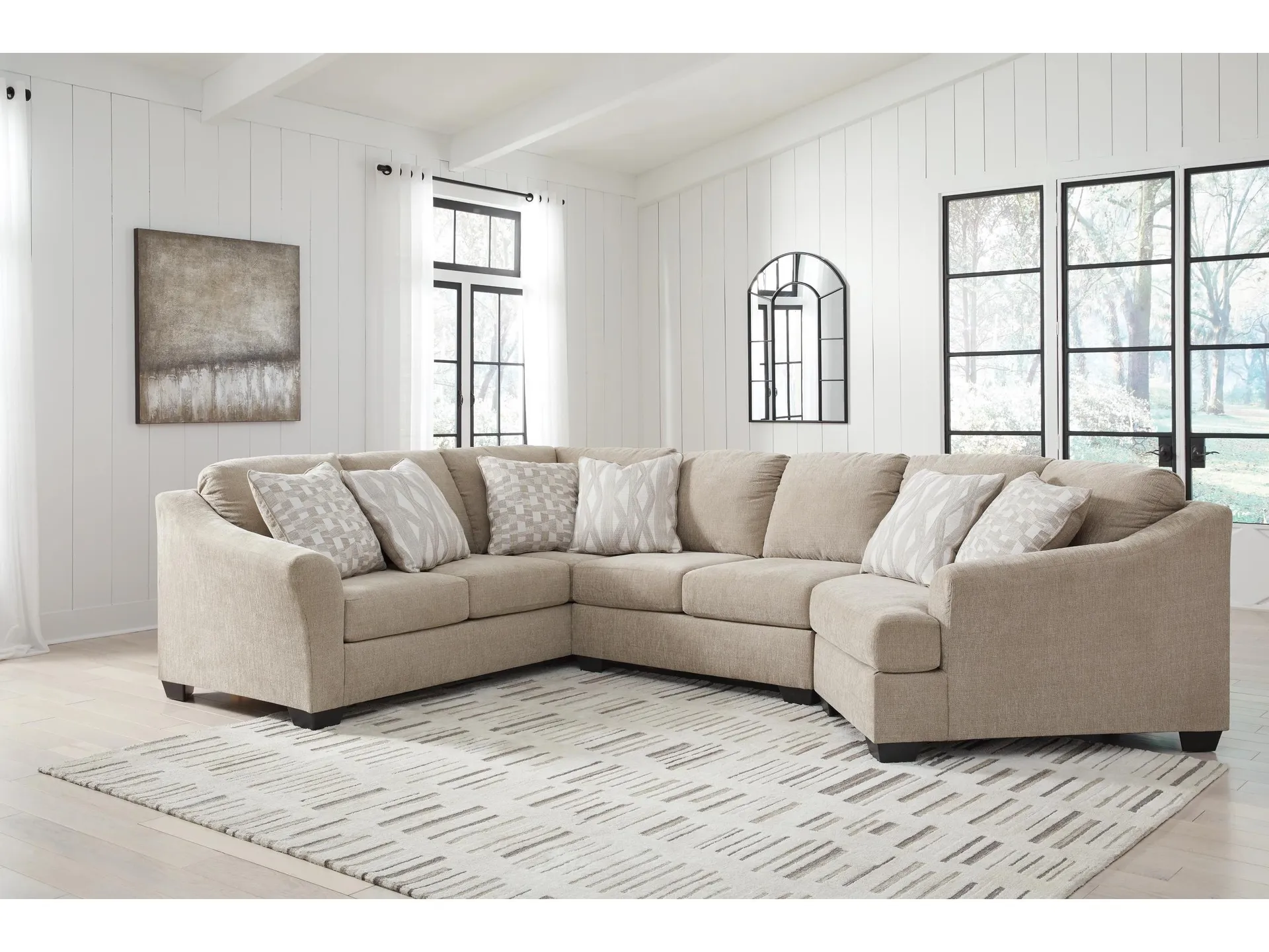 Brogan Bay 3-Piece Sectional with Cuddler