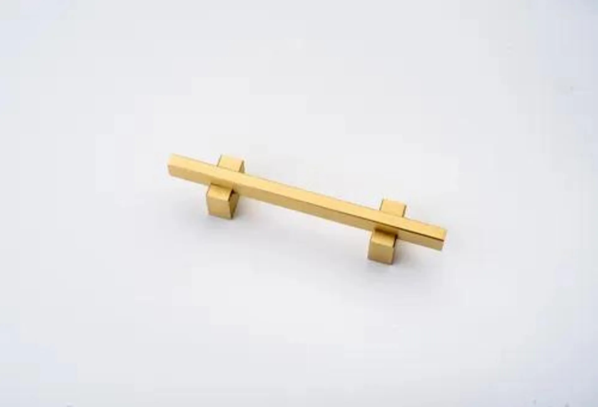 Lewis Dolin Two Tone Cabinet Pull