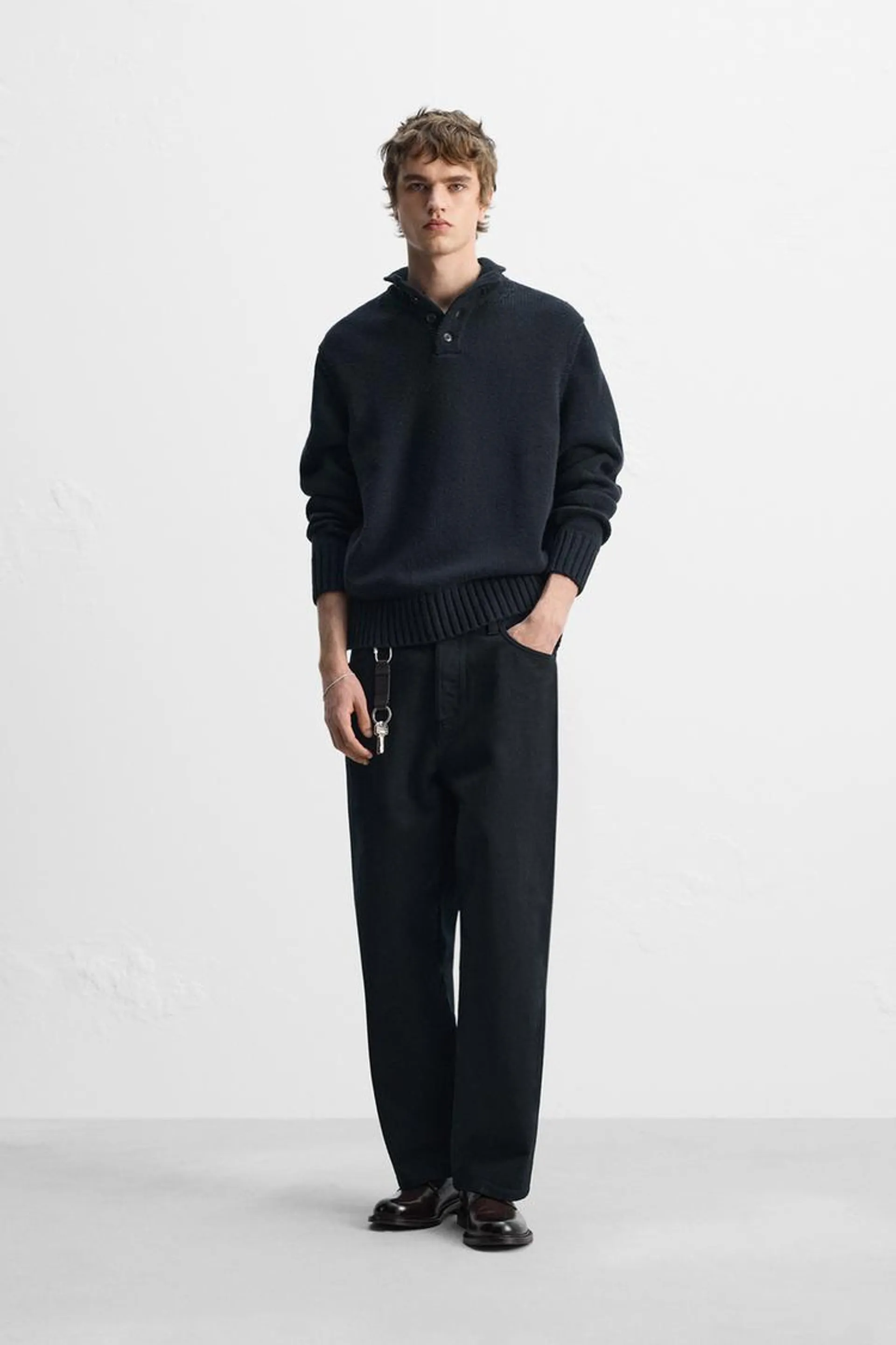 COTTON-WOOL BUTTON SWEATER