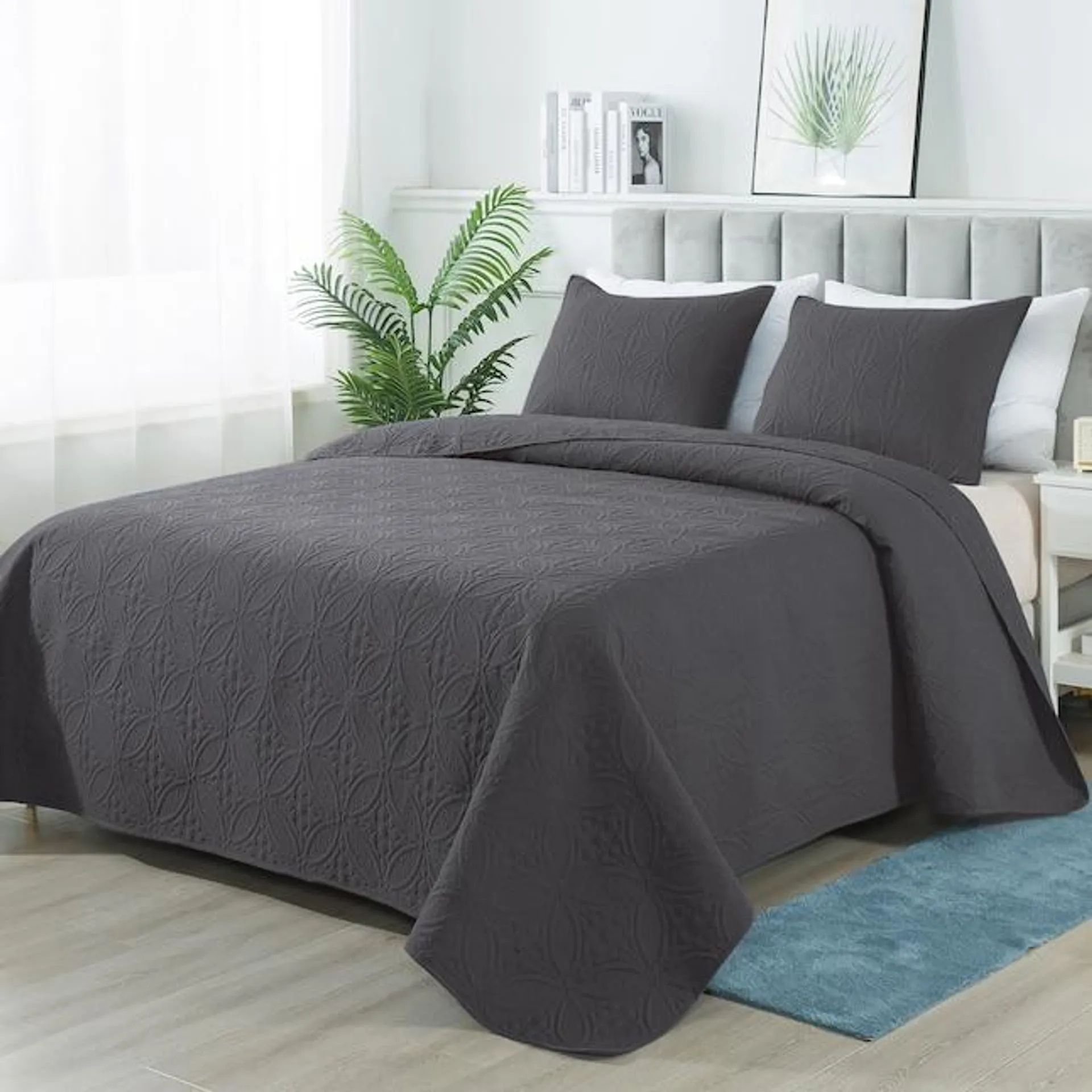 JEAREY Dark Gray Checked Reversible Queen Quilt Microfiber