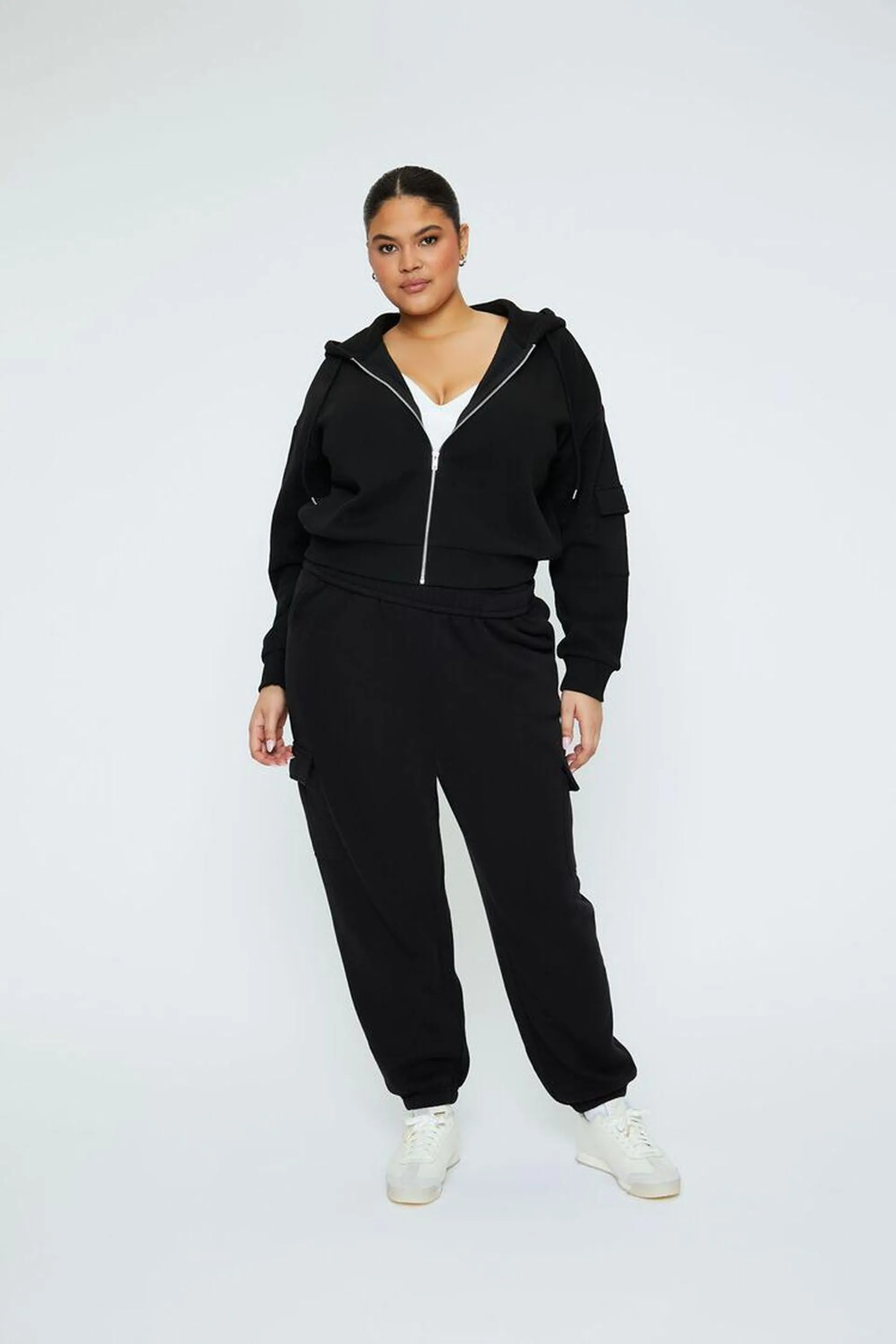 Plus Size Mid-Rise Cargo Sweatpants