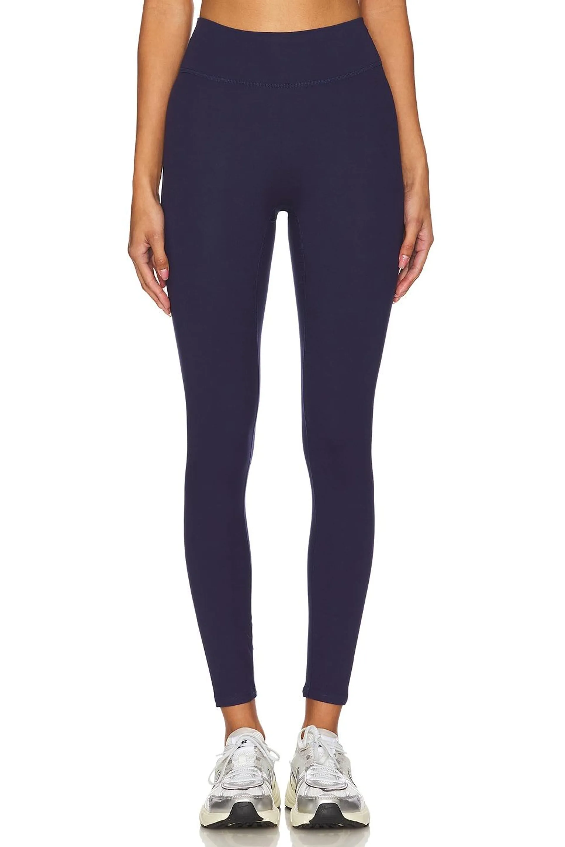 The Essentials Legging 437