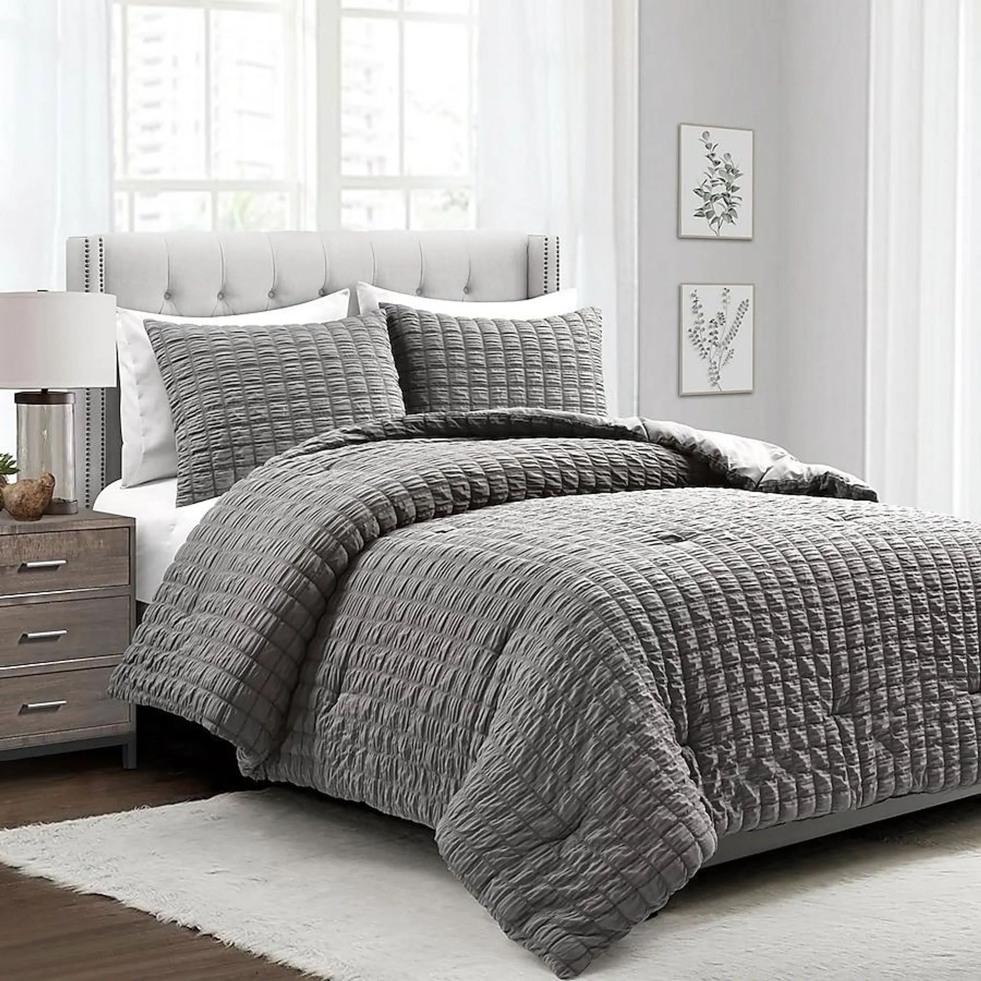 Lush Decor Dark Gray Solid King Comforter with (Fill)