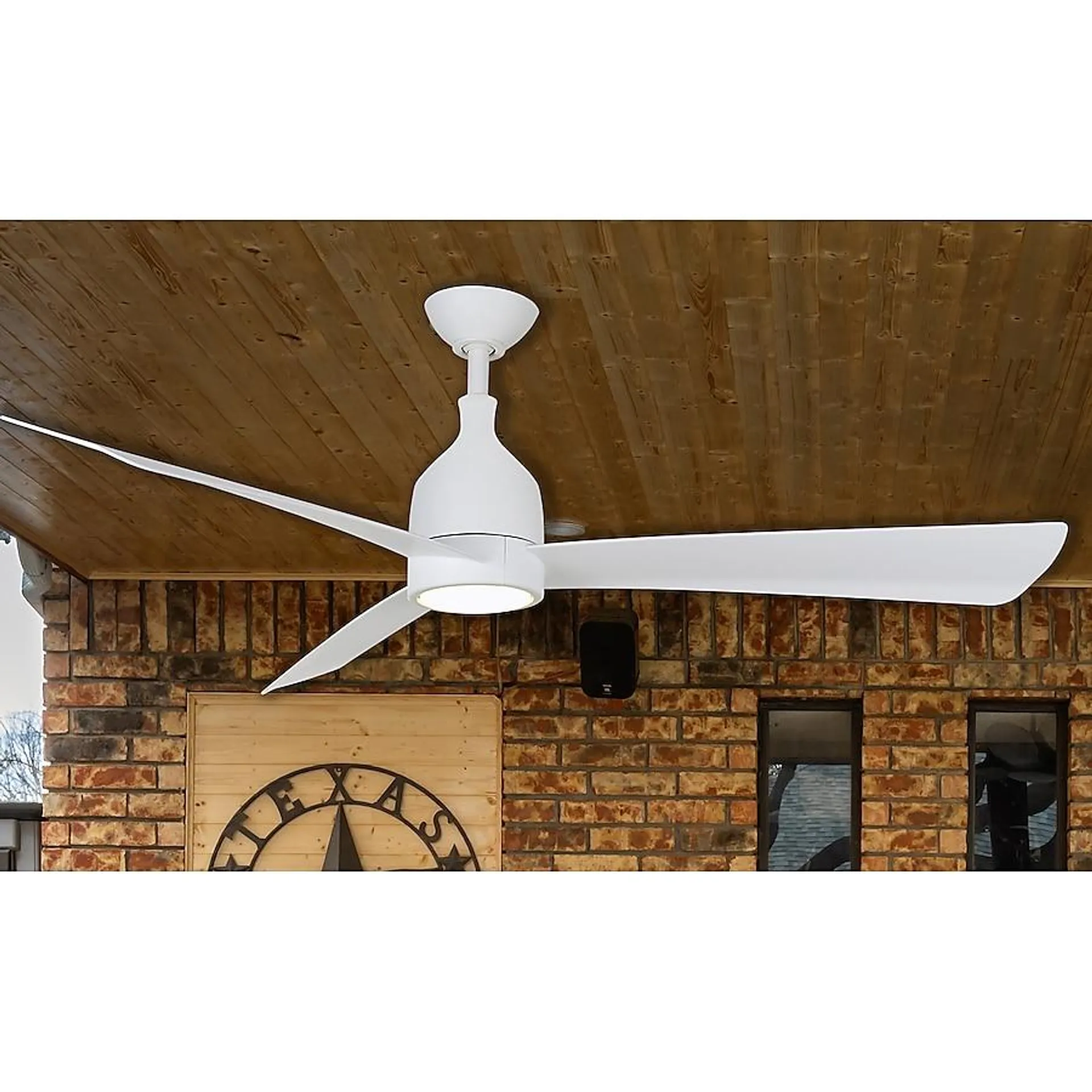 Minka Ceiling Fan Co. Lake Shore 52-in White with Flat White Blades Integrated LED Indoor/Outdoor Ceiling Fan with Light and Remote (3-Blade)