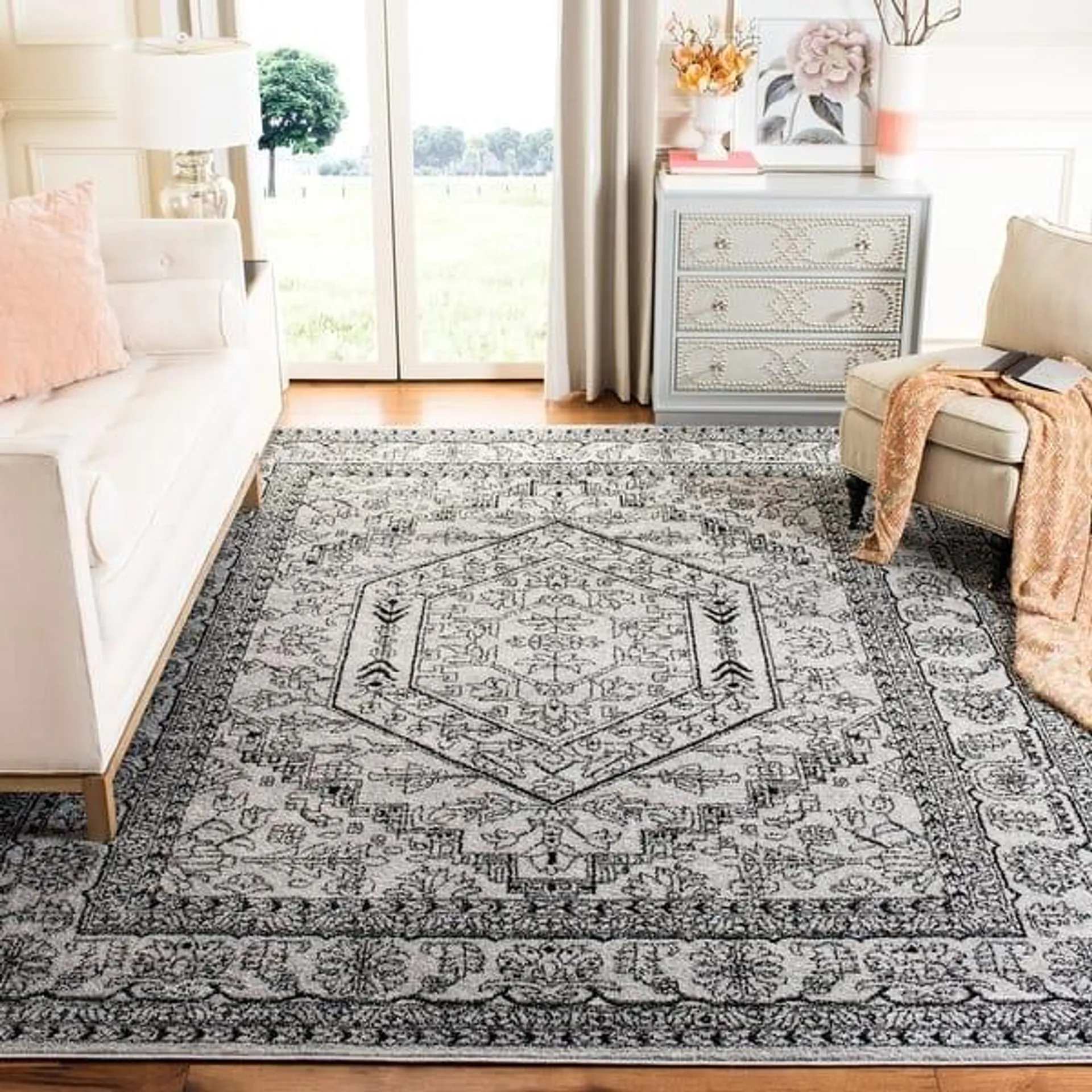 SAFAVIEH Adirondack Cheyenne Rustic Oriental Medallion Rug