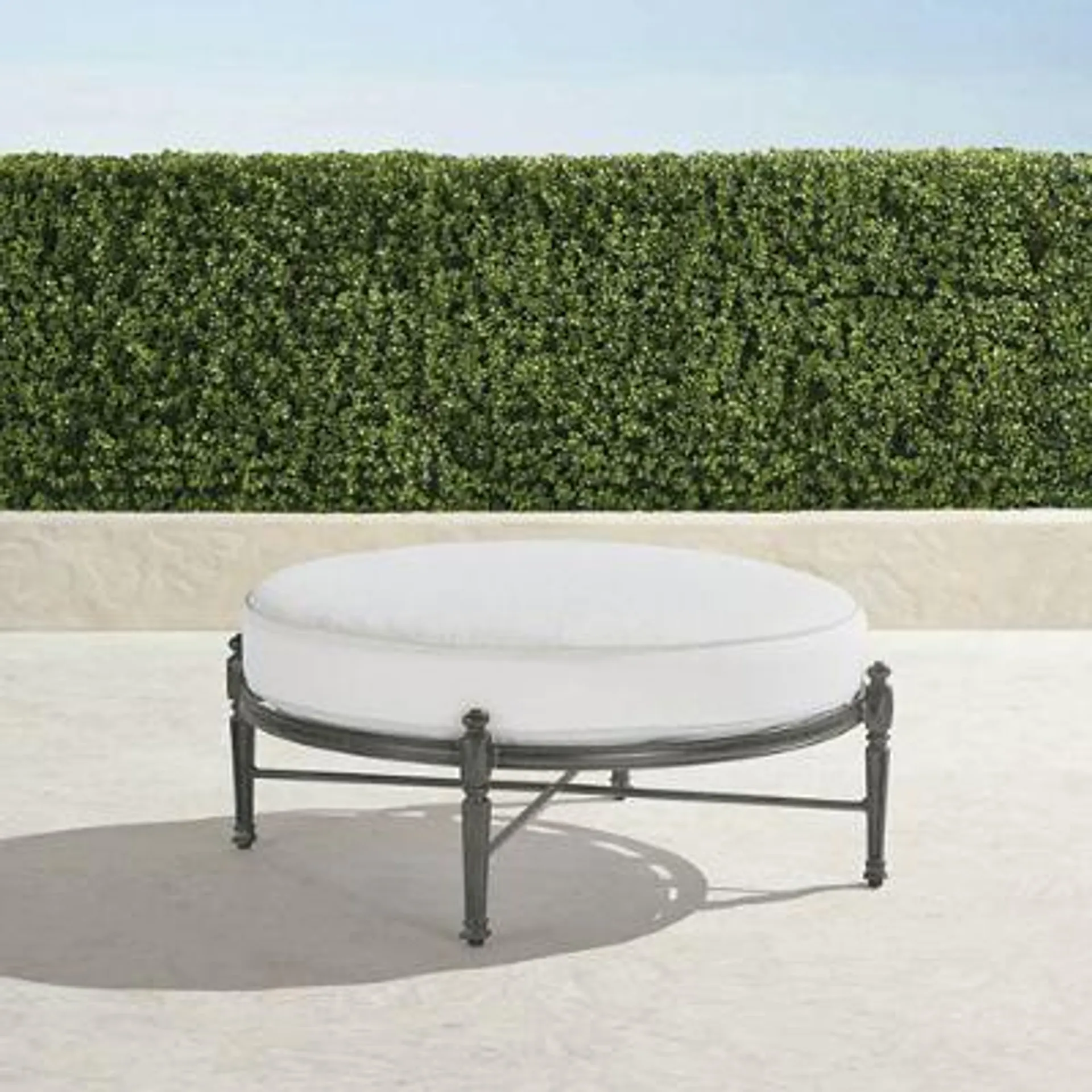 Carlisle Round Ottoman with Cushion in Slate Aluminum
