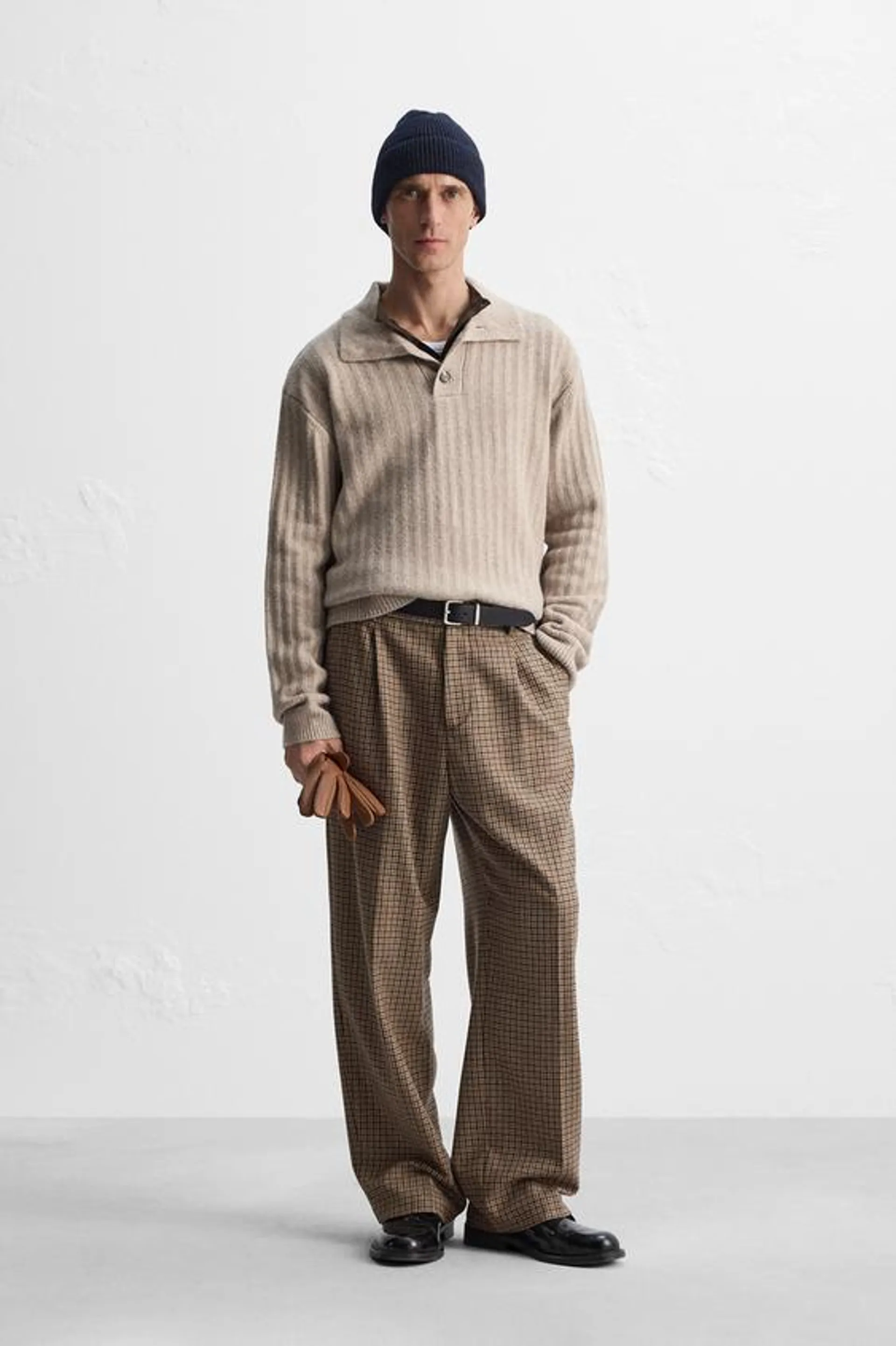 PLEATED PLAID PANTS