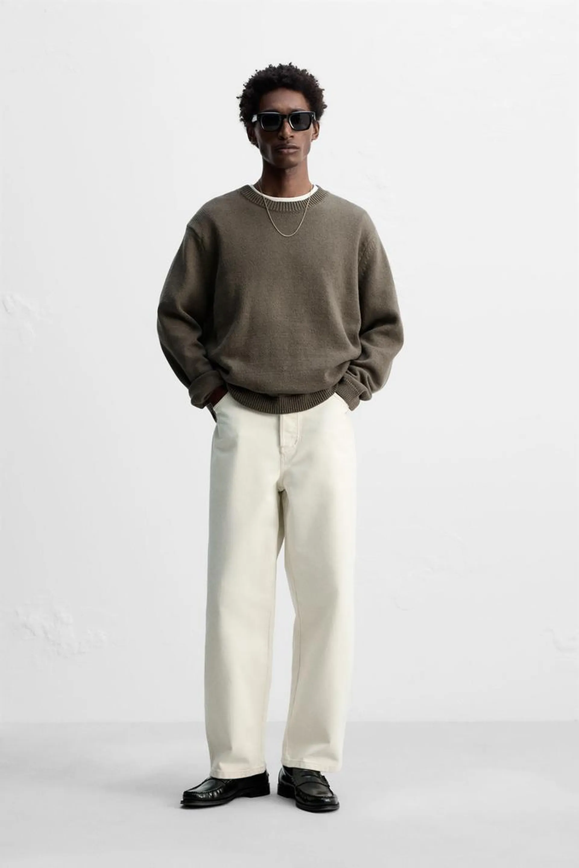 RELAXED FIT JEANS