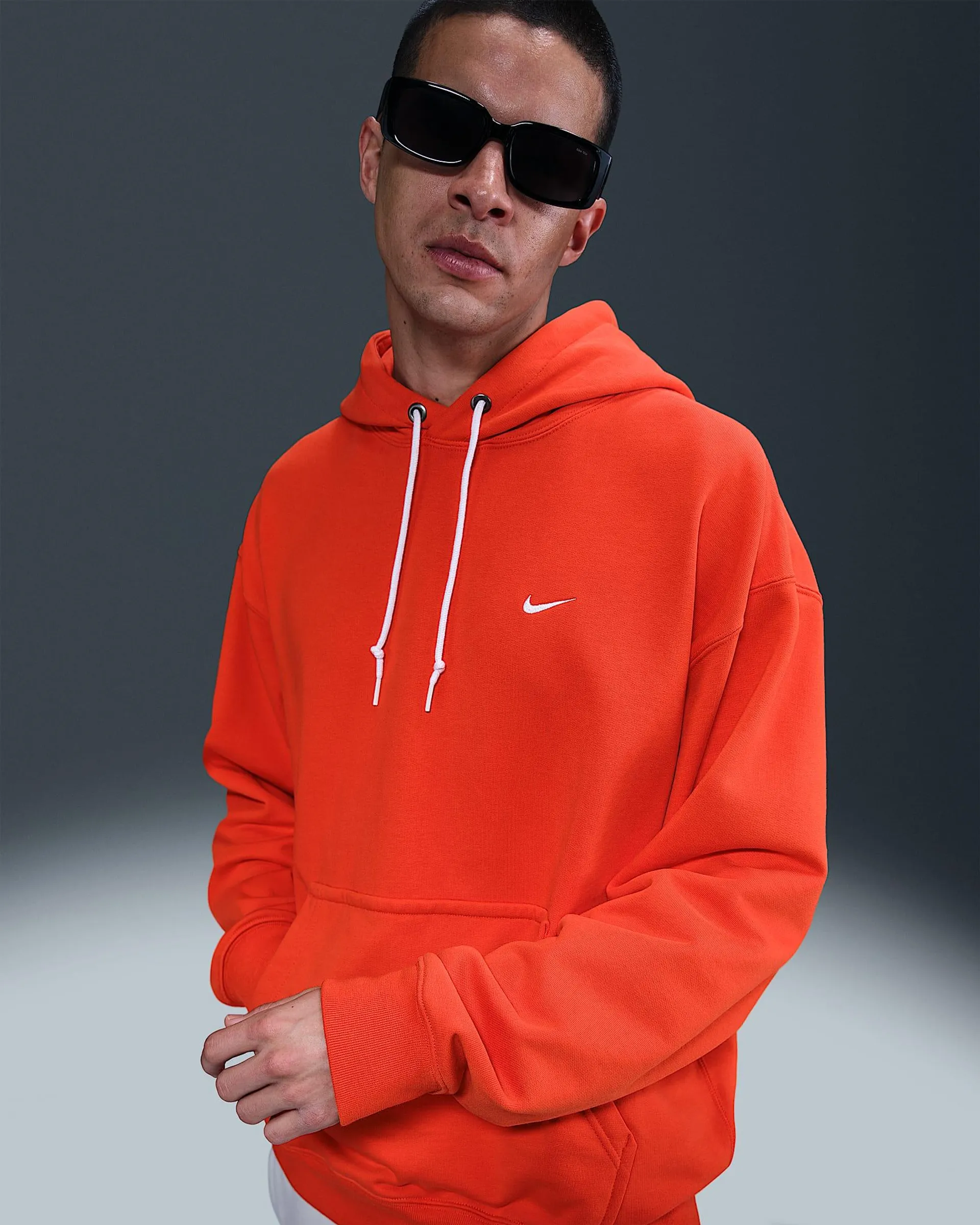 Nike Solo Swoosh